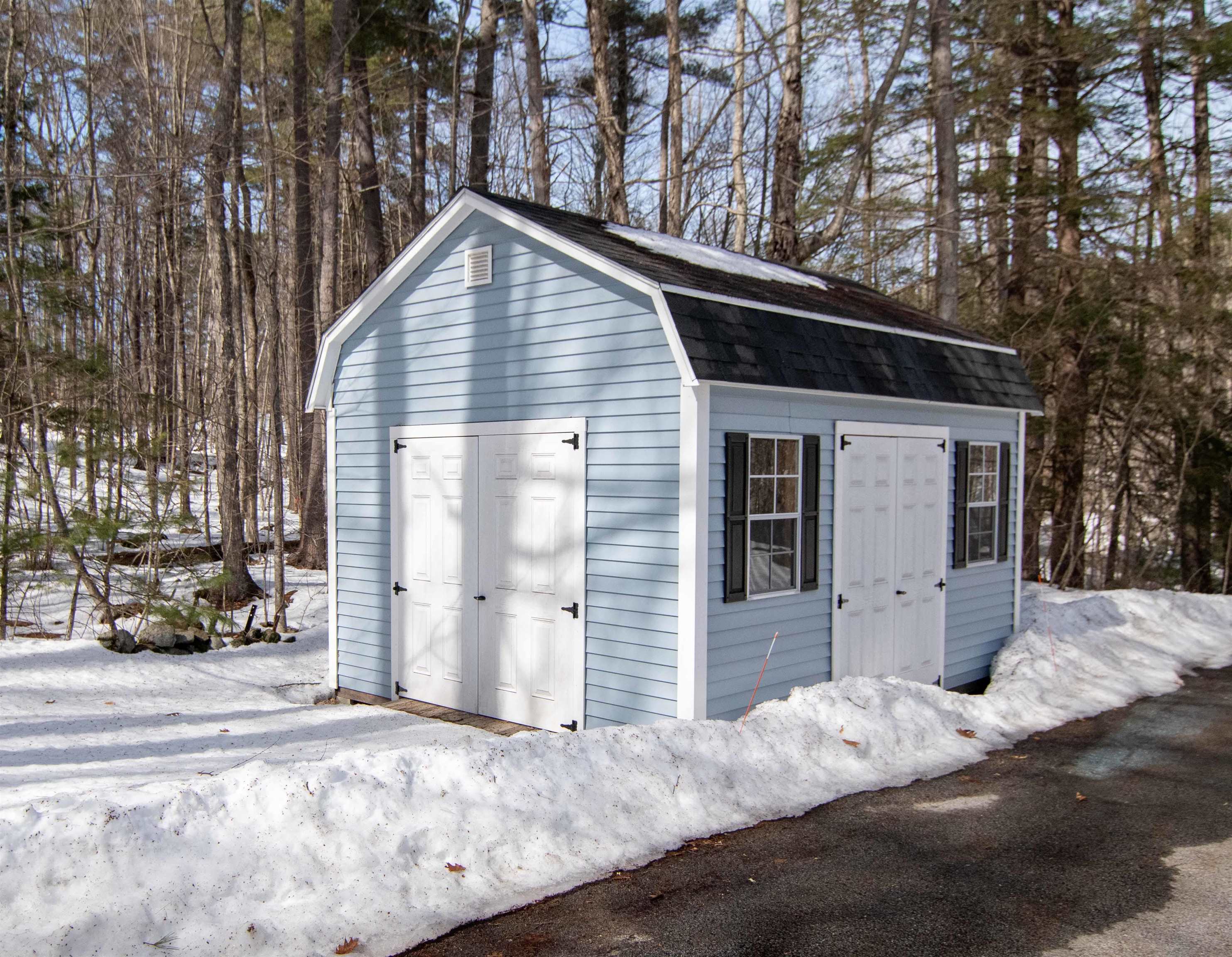 34 Scribner Rd, Raymond, NH 03077