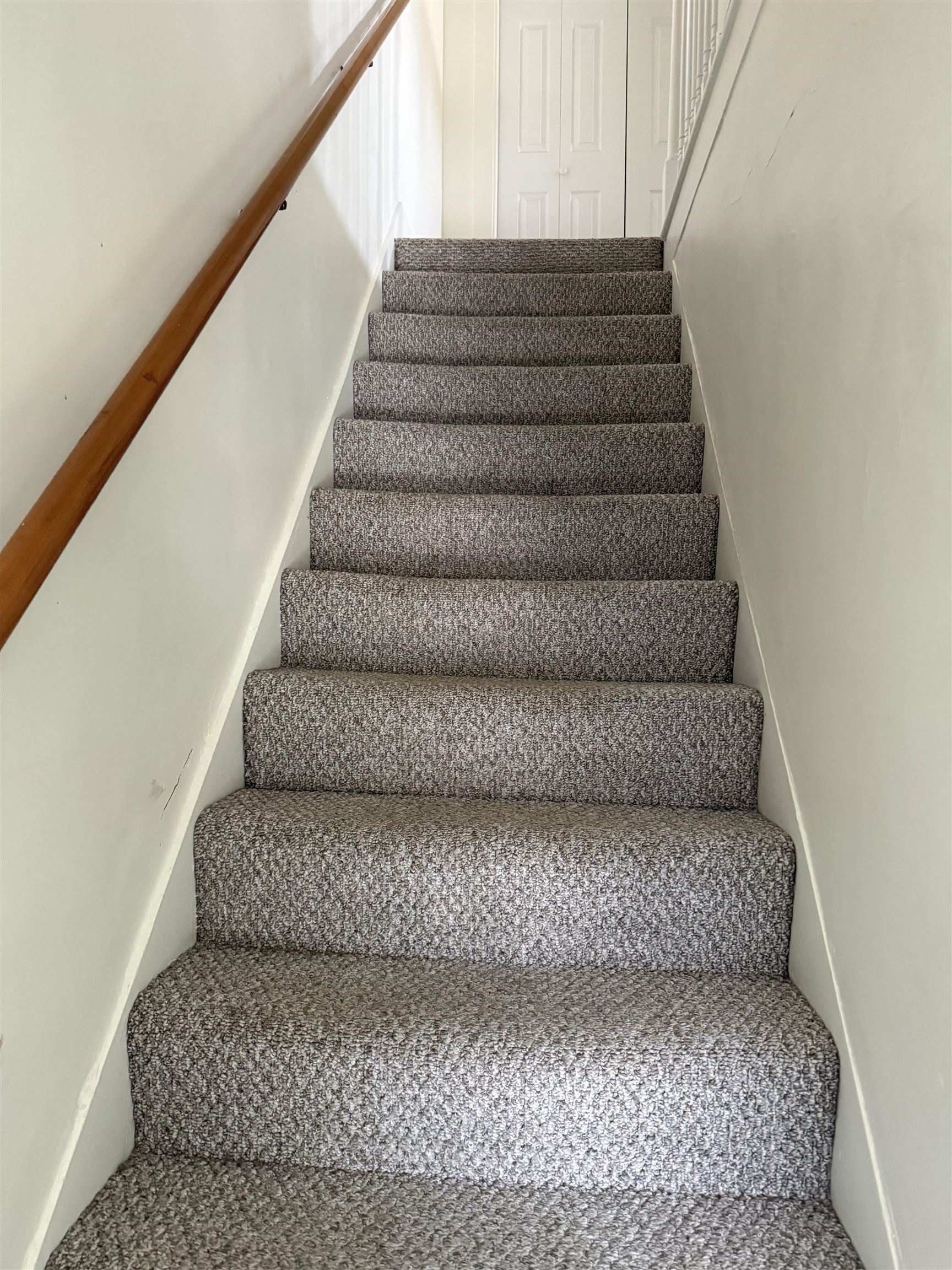 29 Elkins St, Franklin, NH 03235