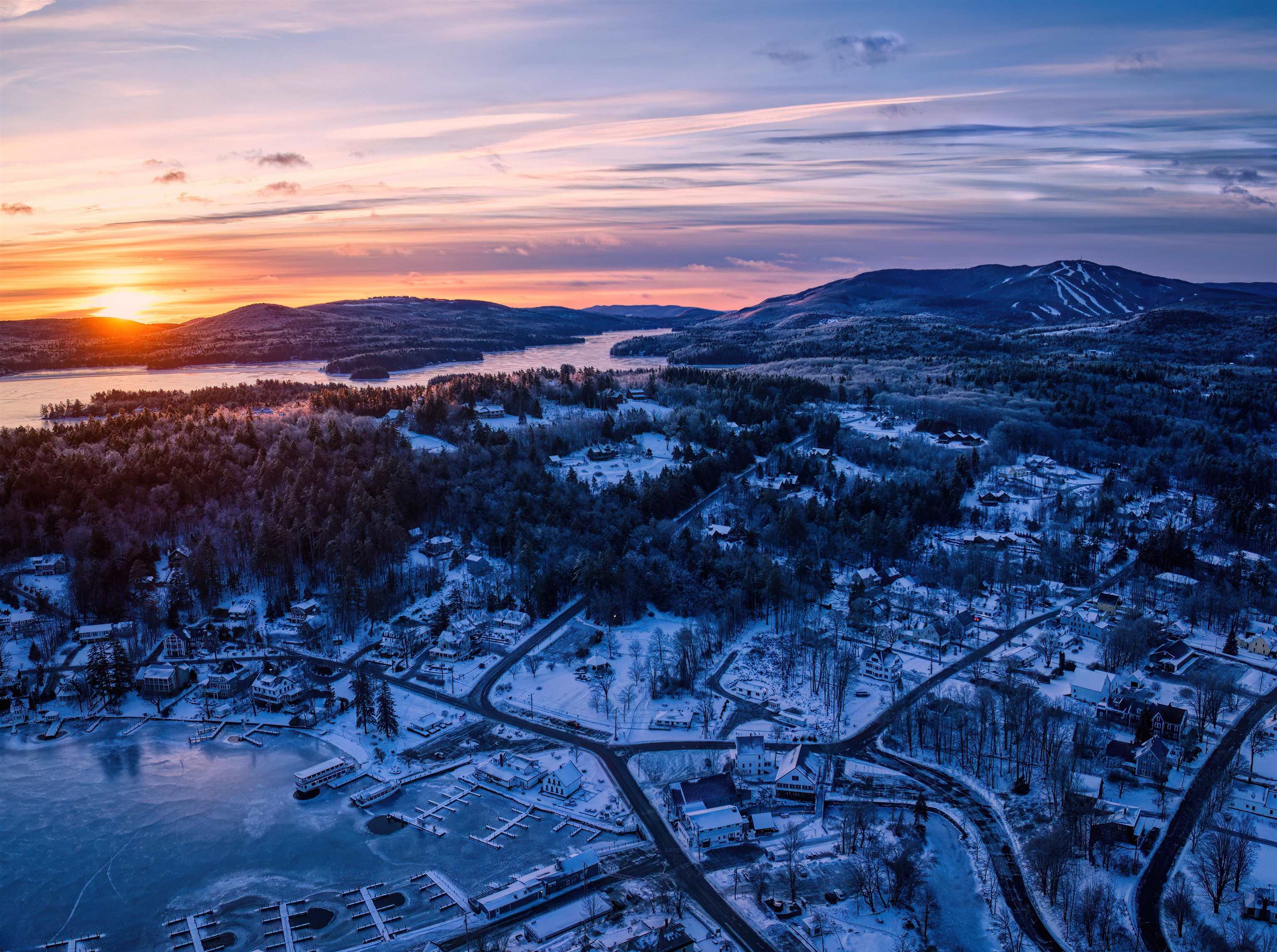 284 Nutting Rd, Sunapee, NH 03782