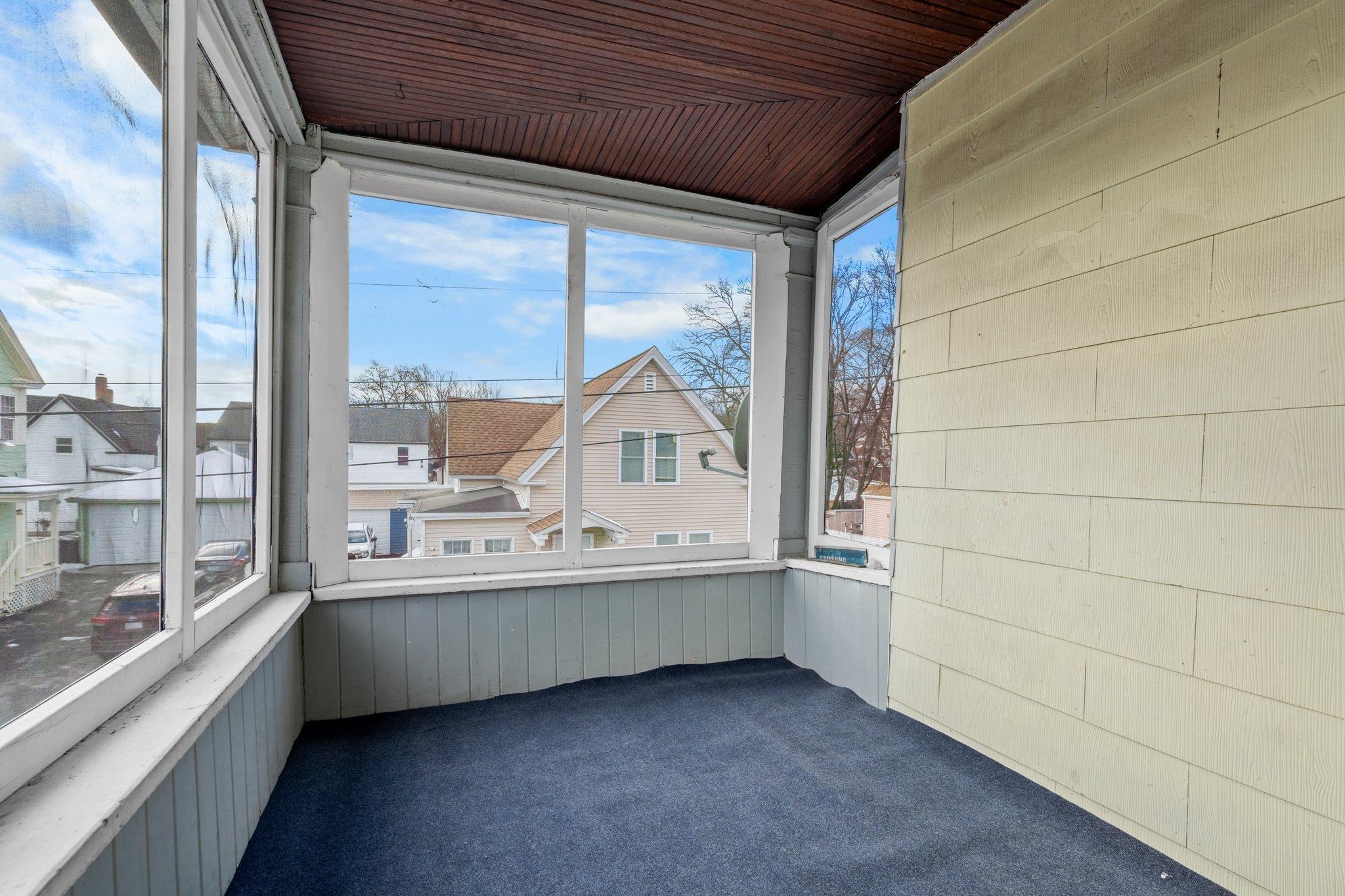 23-25 Salem St, Nashua, NH 03064