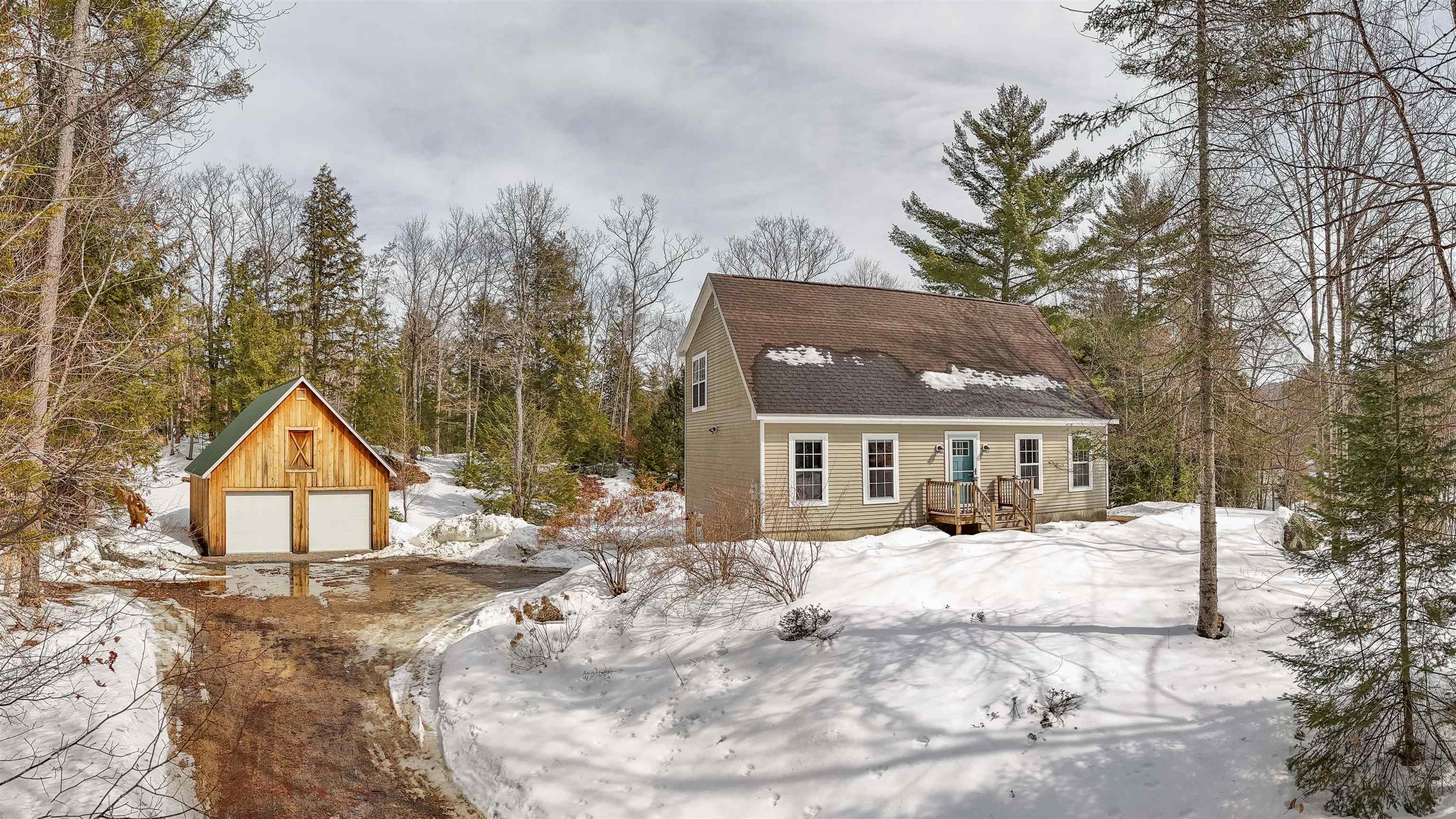 136 Stone Bridge Rd, Wilmot, NH 03287