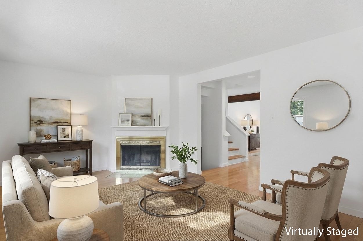 45 Stacey Cir, Windham, NH 03087