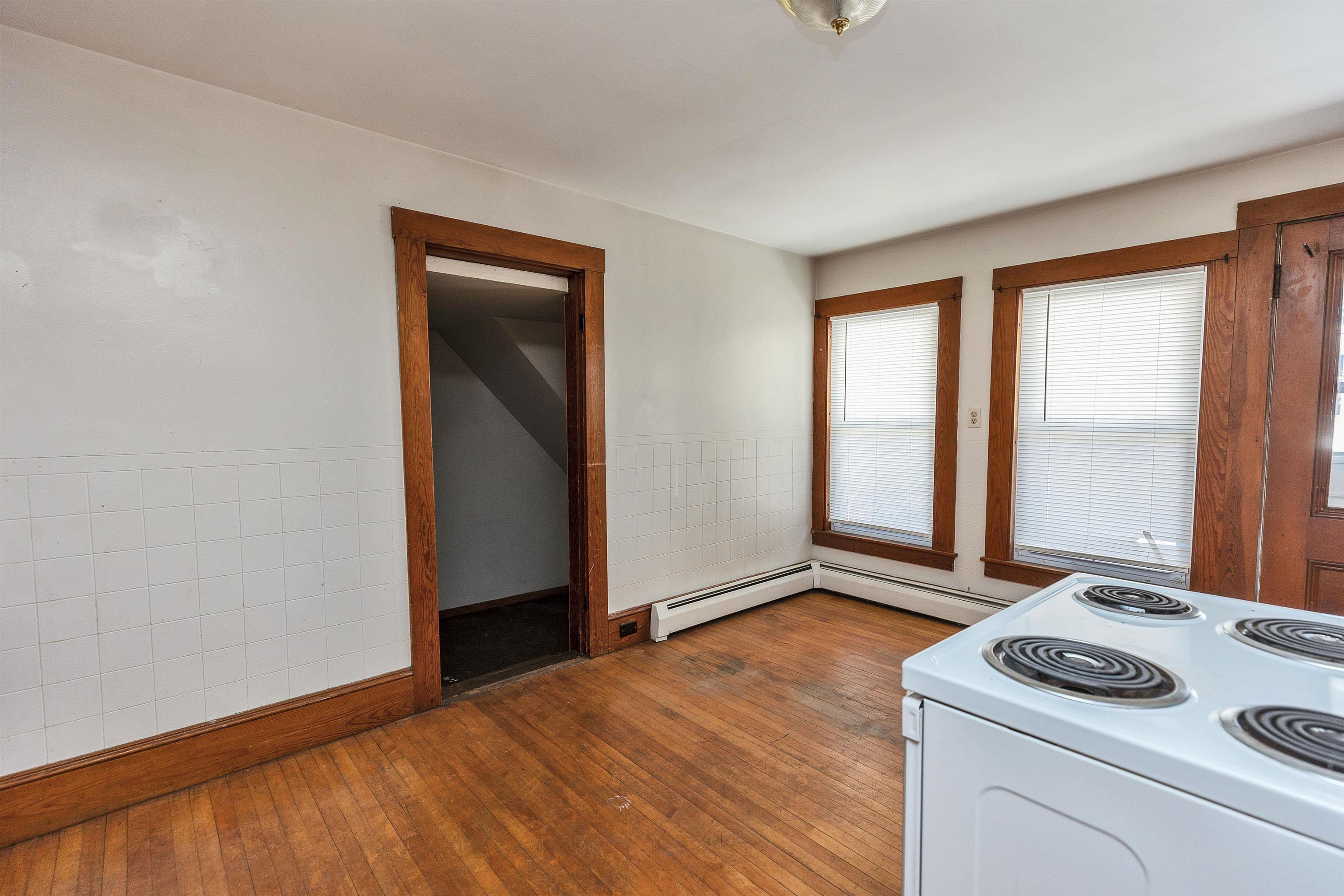 326 Lake Ave, Manchester, NH 03103