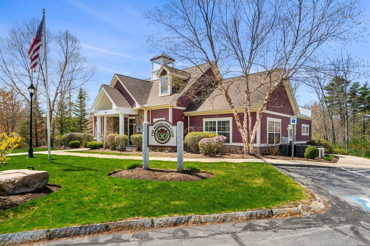 211 Woodview Way, Manchester, NH 03102