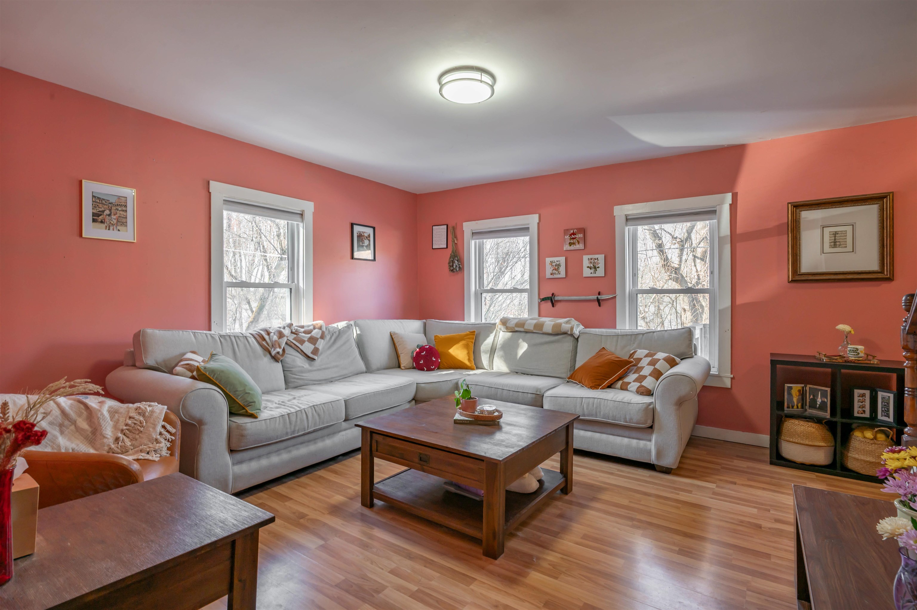 12 Chase St, Hooksett, NH 03106