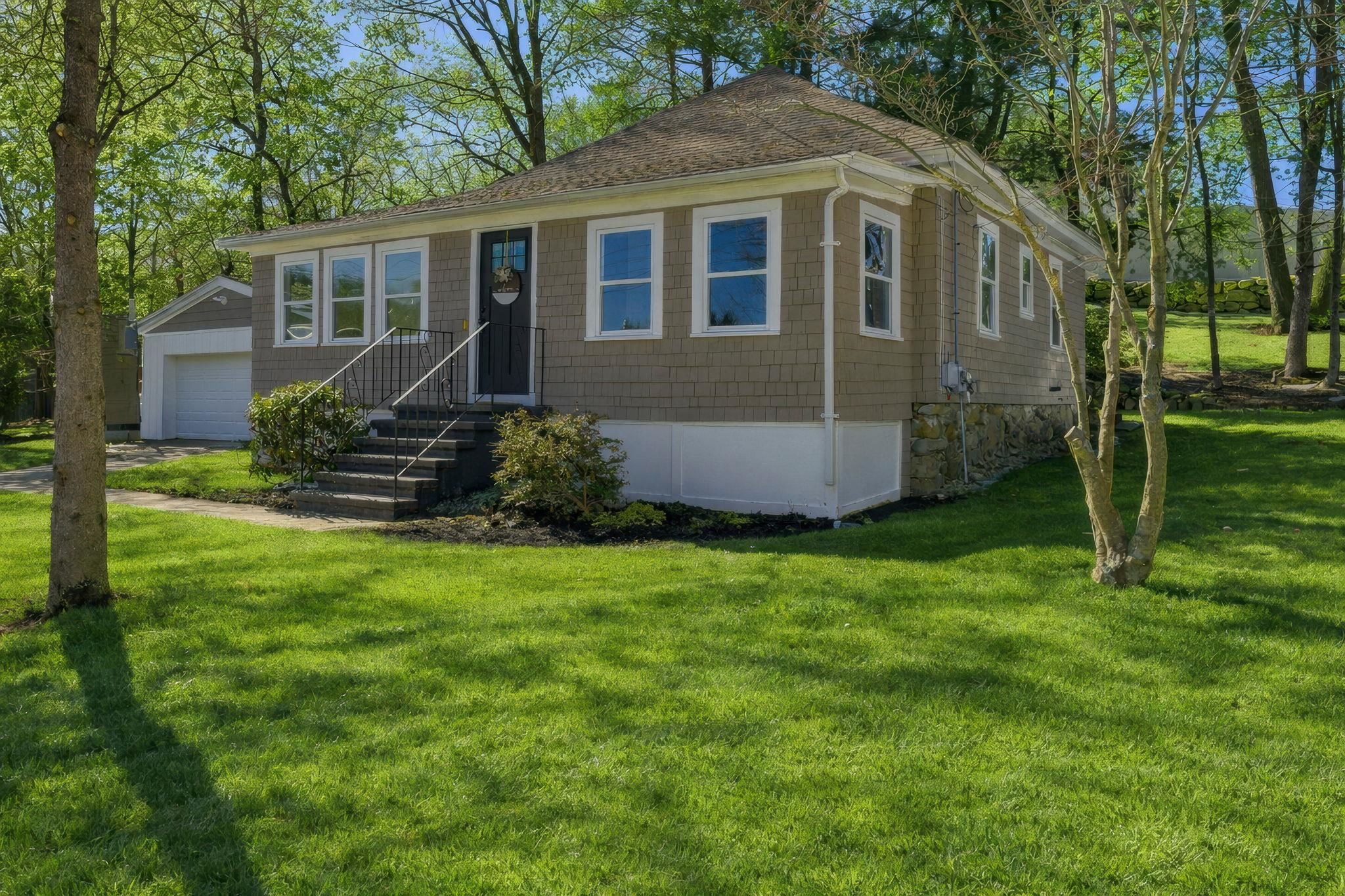 47 Millville St, Salem, NH 03079