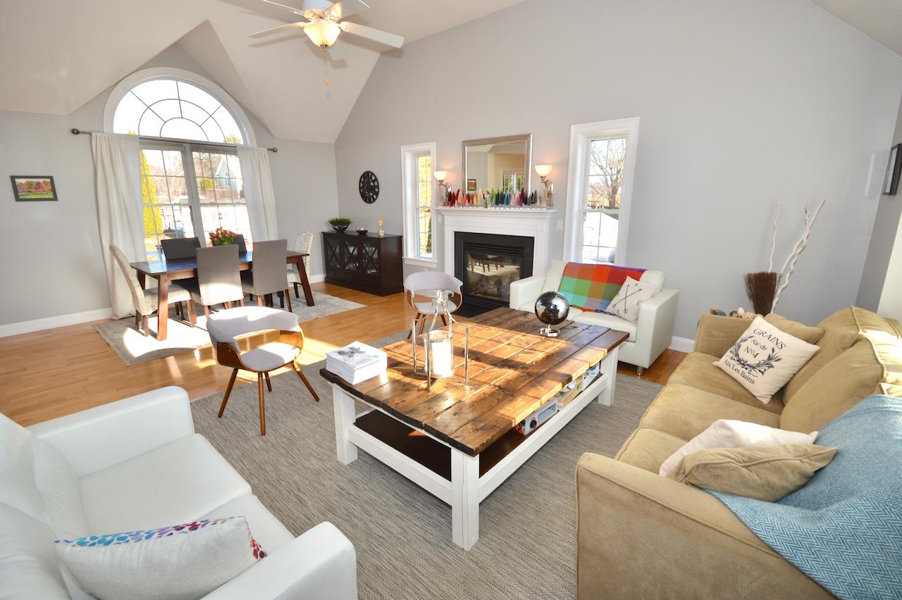 45 Currier Rd, Pelham, NH 03076