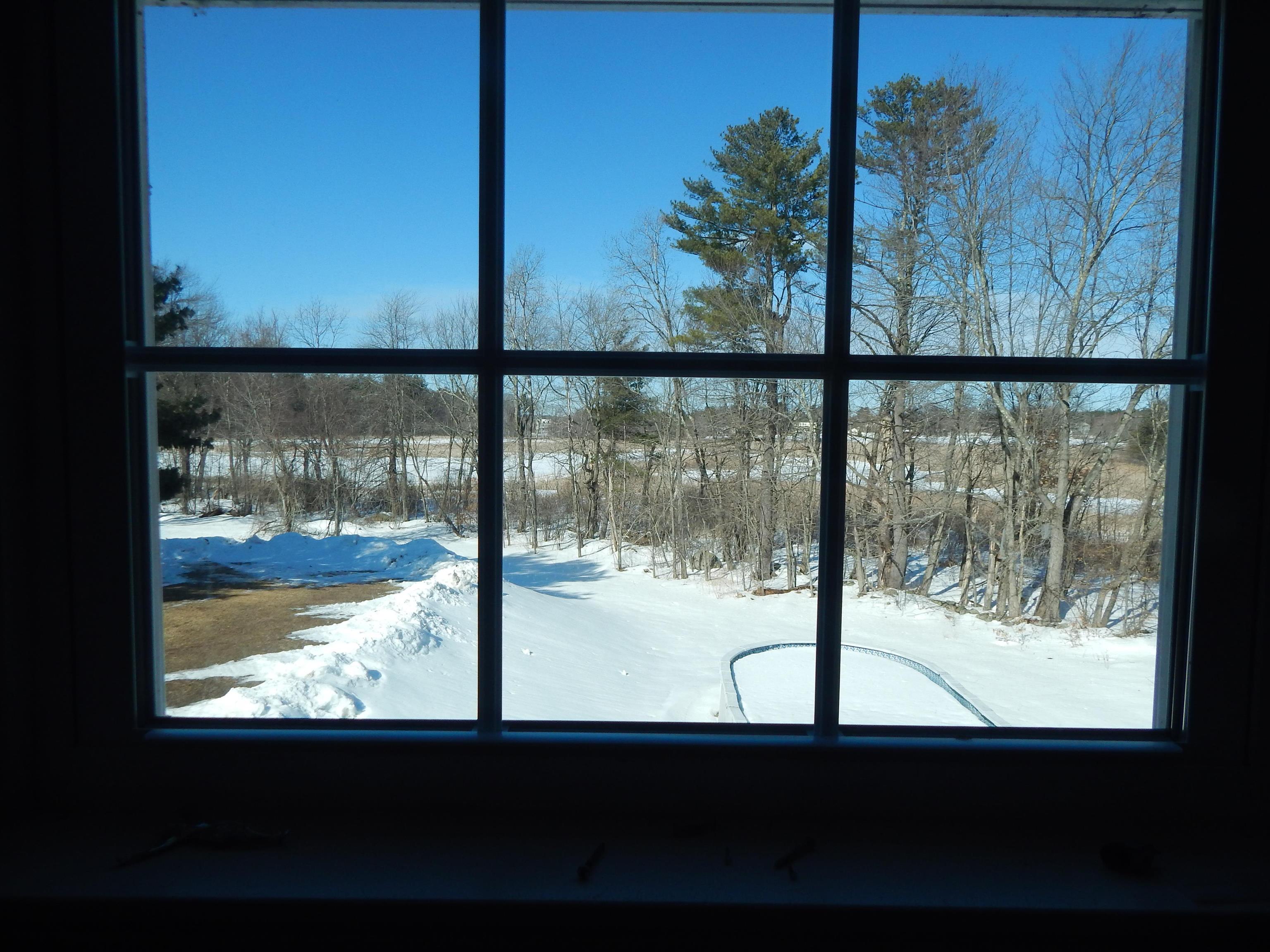 3 R Bonnie Ln, Derry, NH 03038-3813