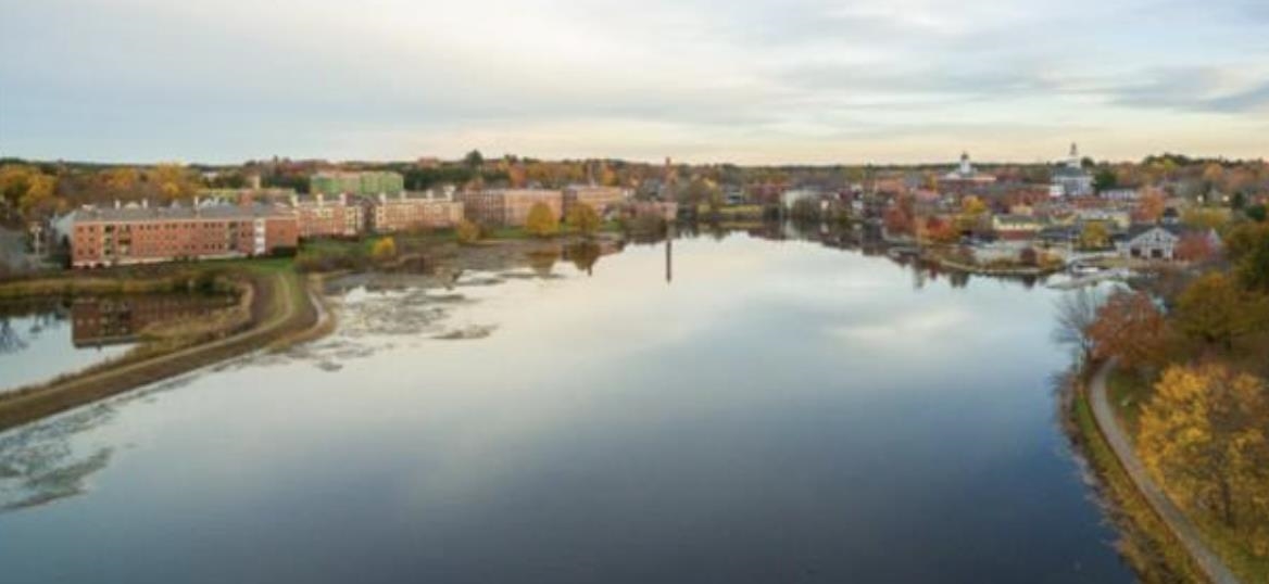 41 Hayes Mobile Home Pk, Exeter, NH 03833