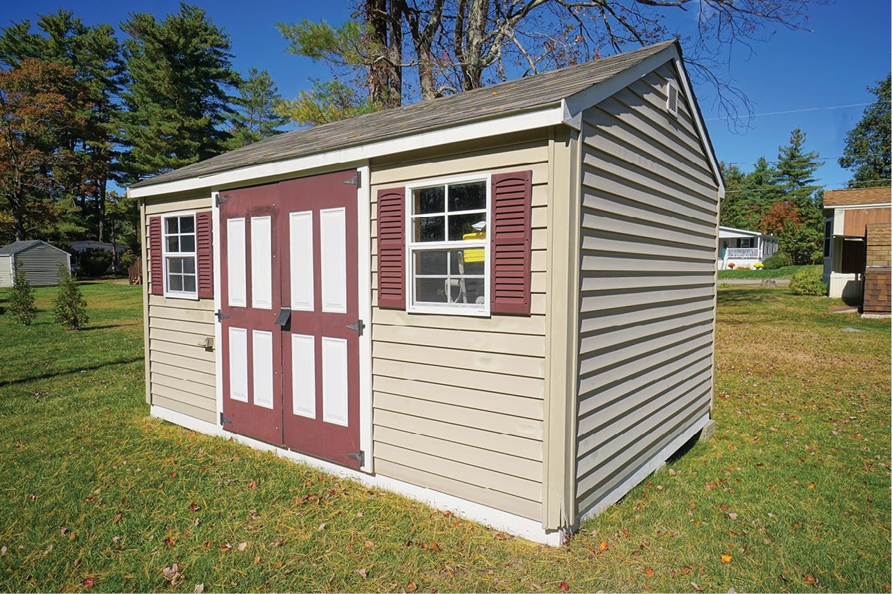 28 West St, Salem, NH 03079