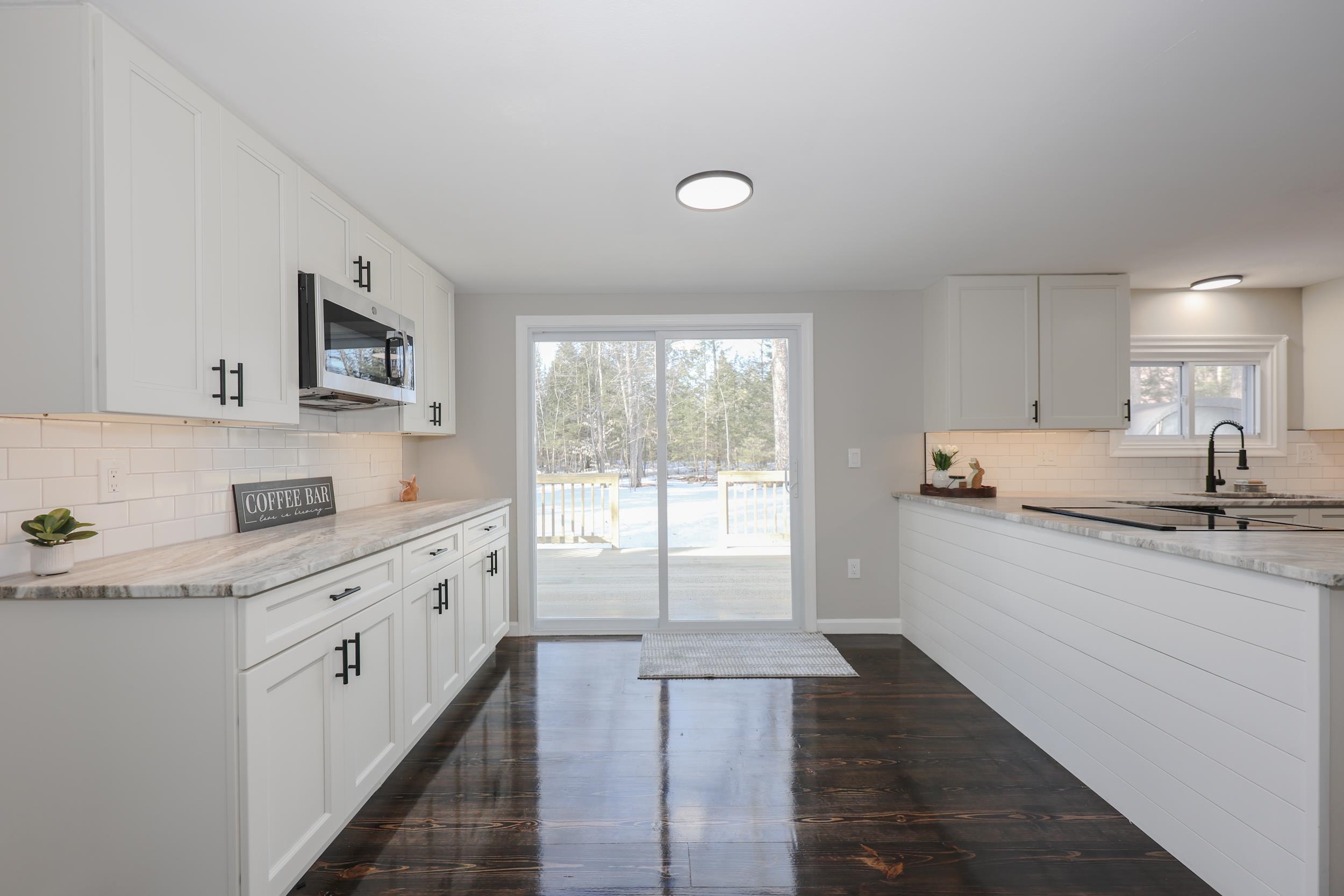 39 Hunter Dr, Epping, NH 03042