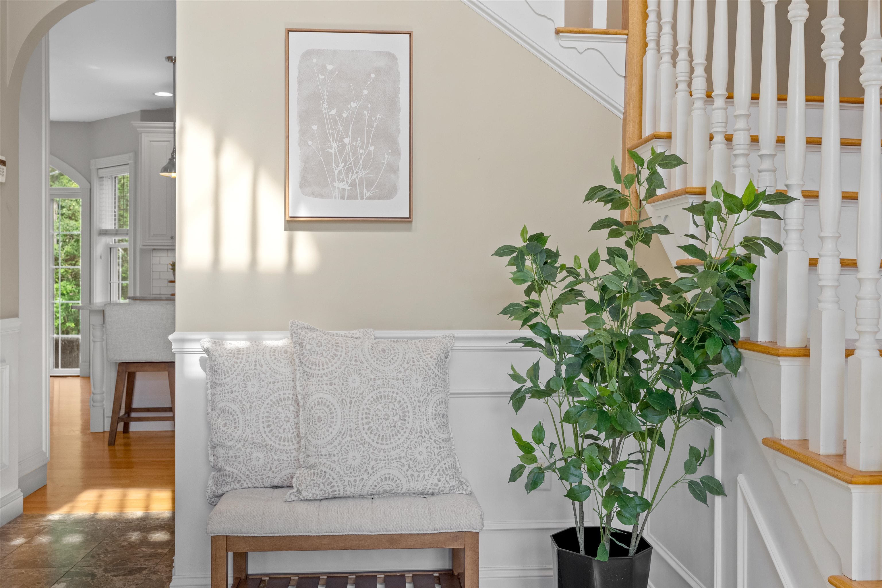 8 Arcadia Ln, Salem, NH 03079