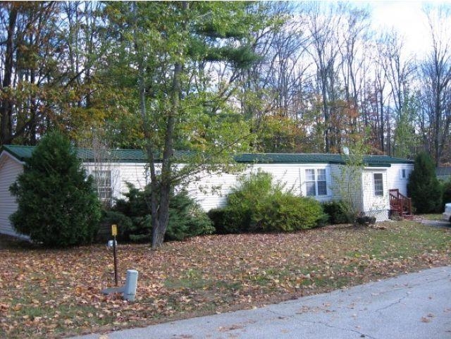 16 Fox Cross Ln, Northwood, NH 03261