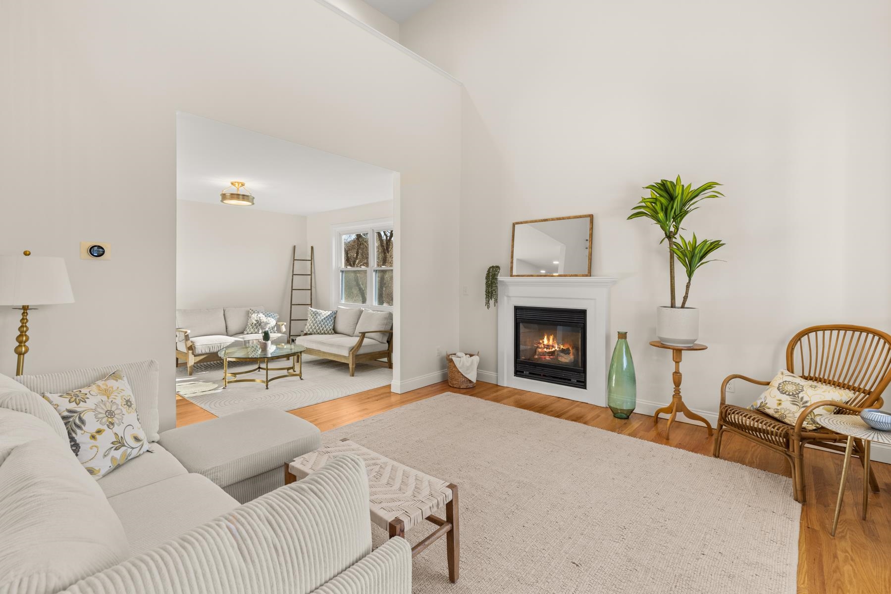 26 Moffat St, Portsmouth, NH 03801