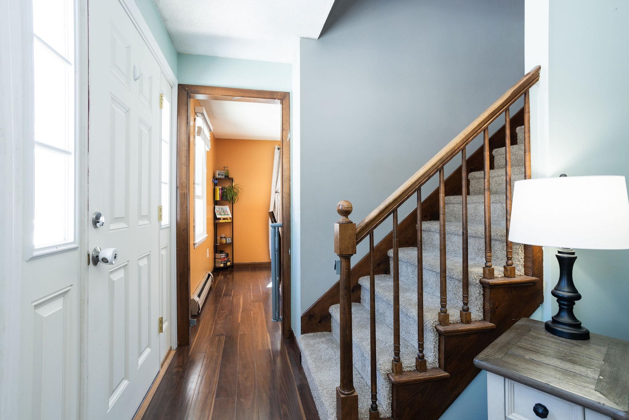 19 Pinewood Dr, Somersworth, NH 03878