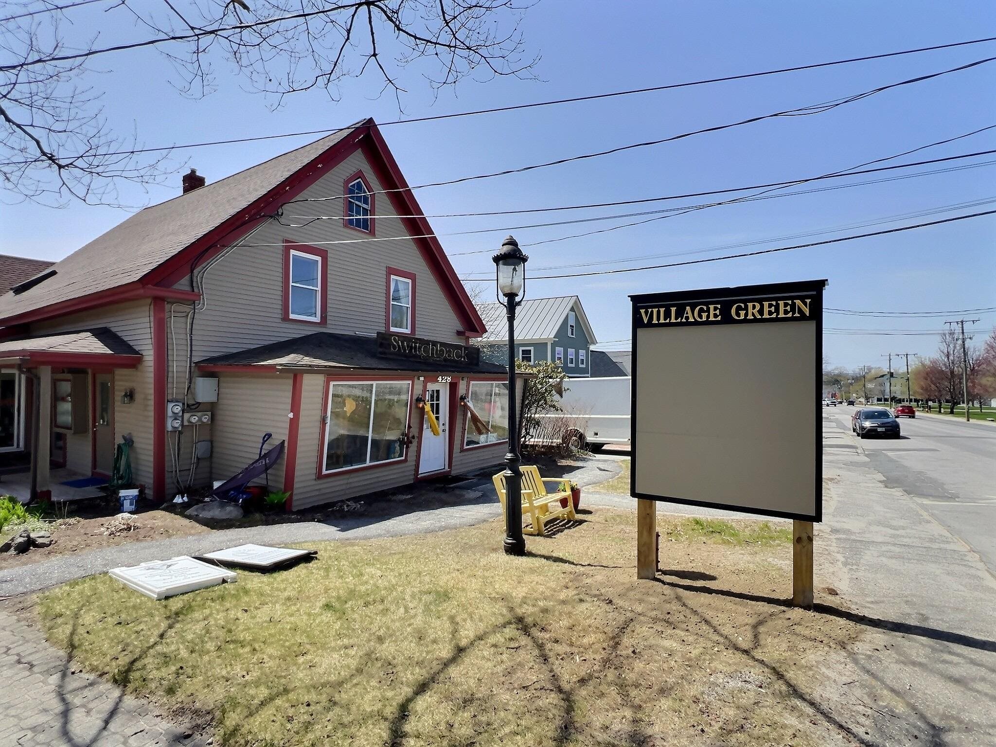 428 Main St, New London, NH 03257