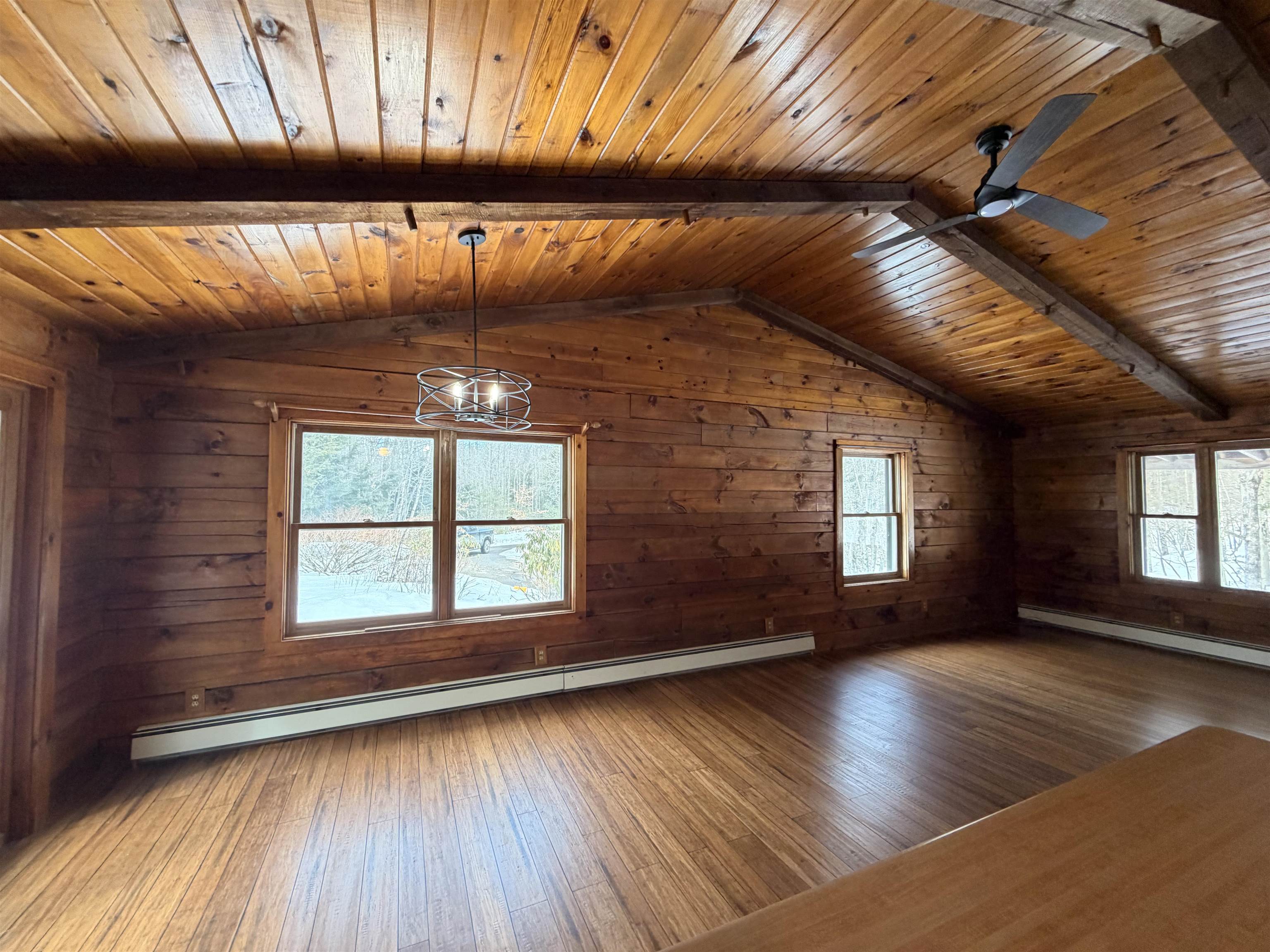 982 Ten Rod Rd, Farmington, NH 03835