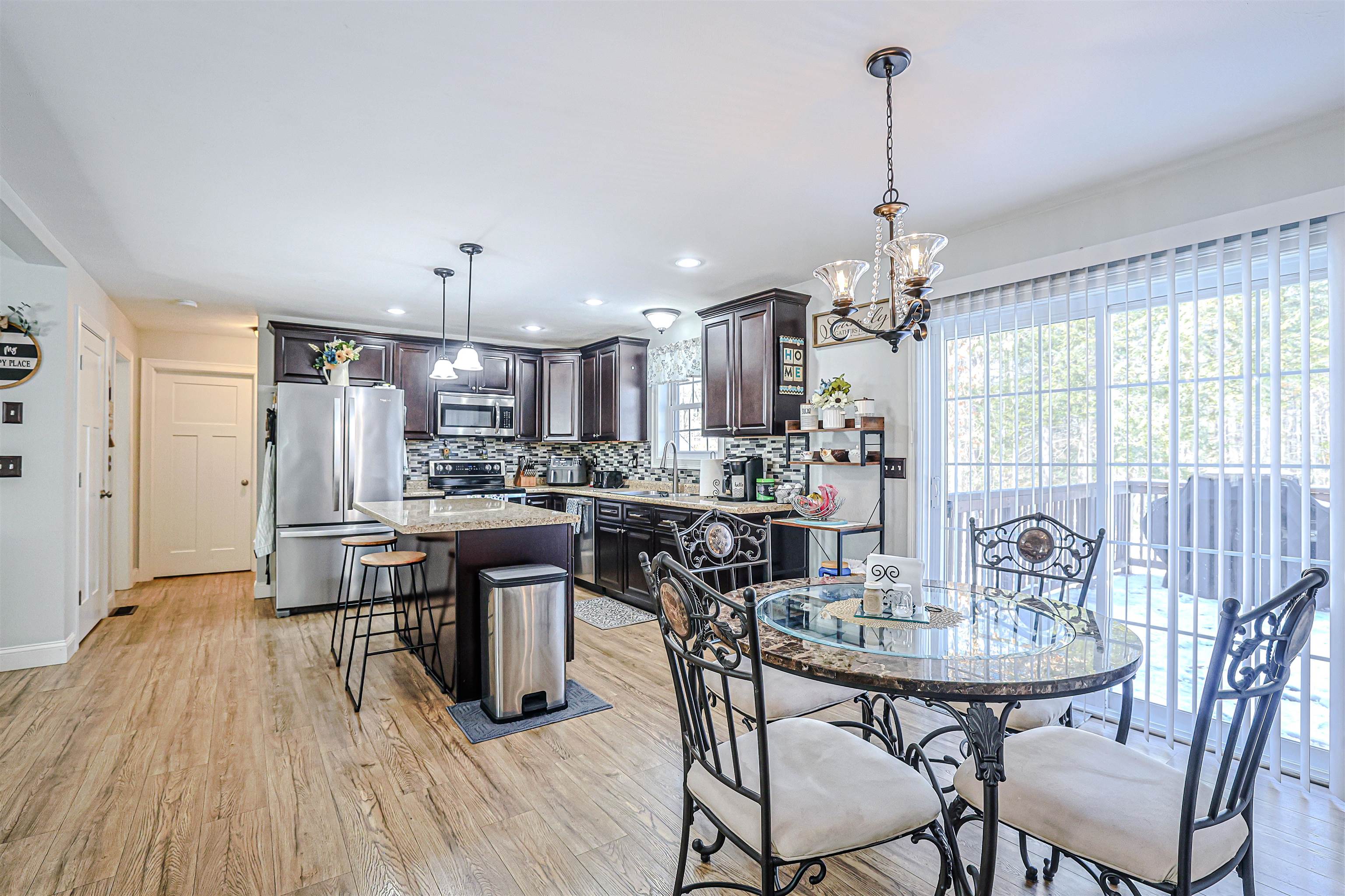 35 Reservoir Rd, Meredith, NH 03253