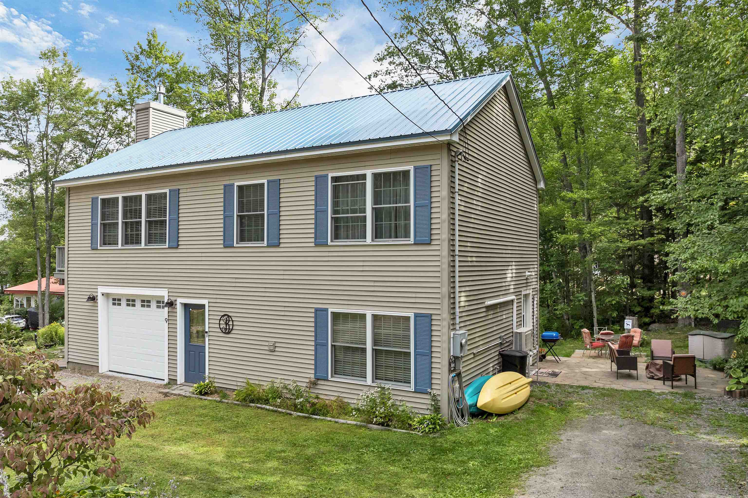 9 Warbonnet Ln, Gilmanton, NH 03237