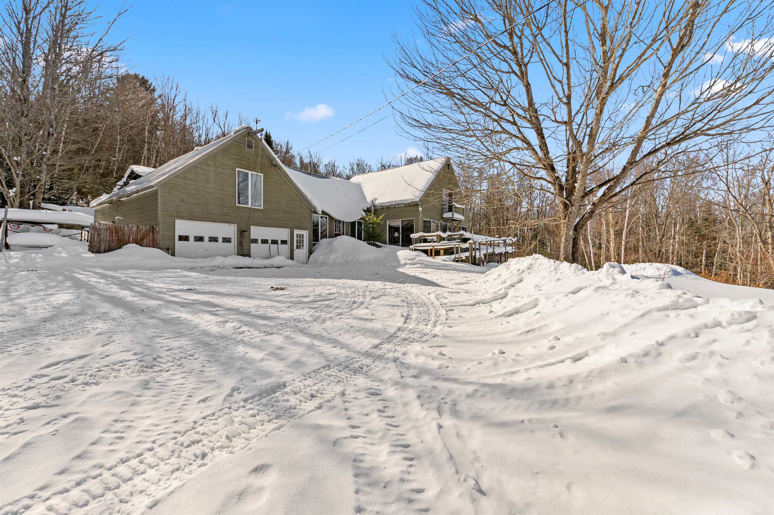 636 Meridan Hill Rd, Columbia, NH 03576