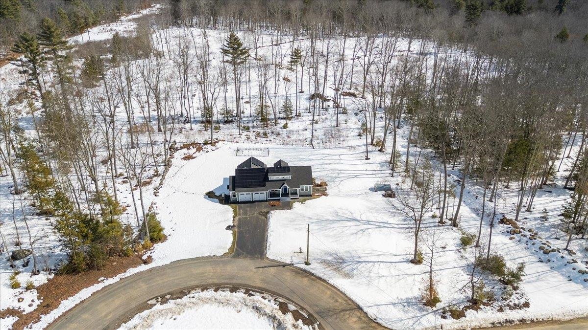 145 Gristmill Rd, Fremont, NH 03044