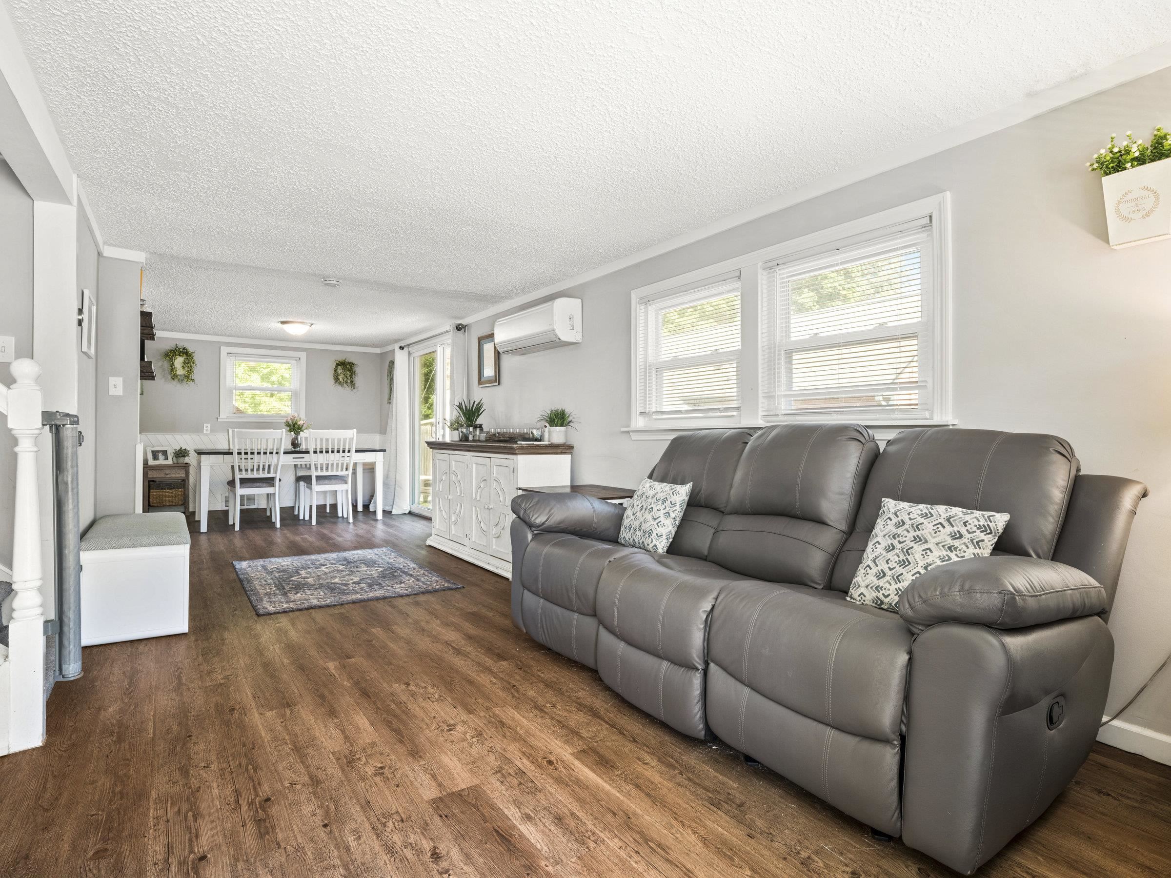 12 Field Ave, Salem, NH 03079