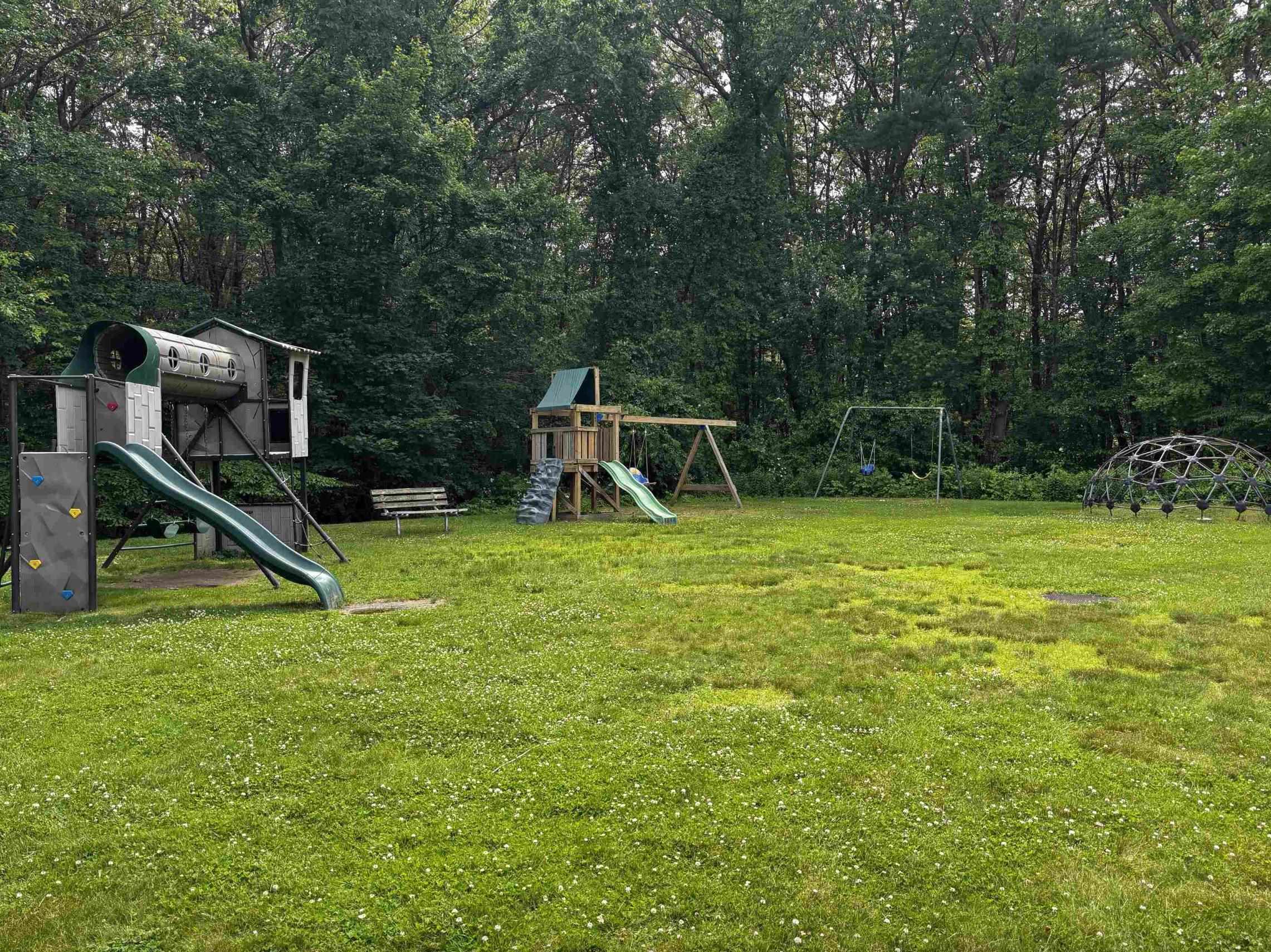 169 Fieldstone Dr, Londonderry, NH 03053