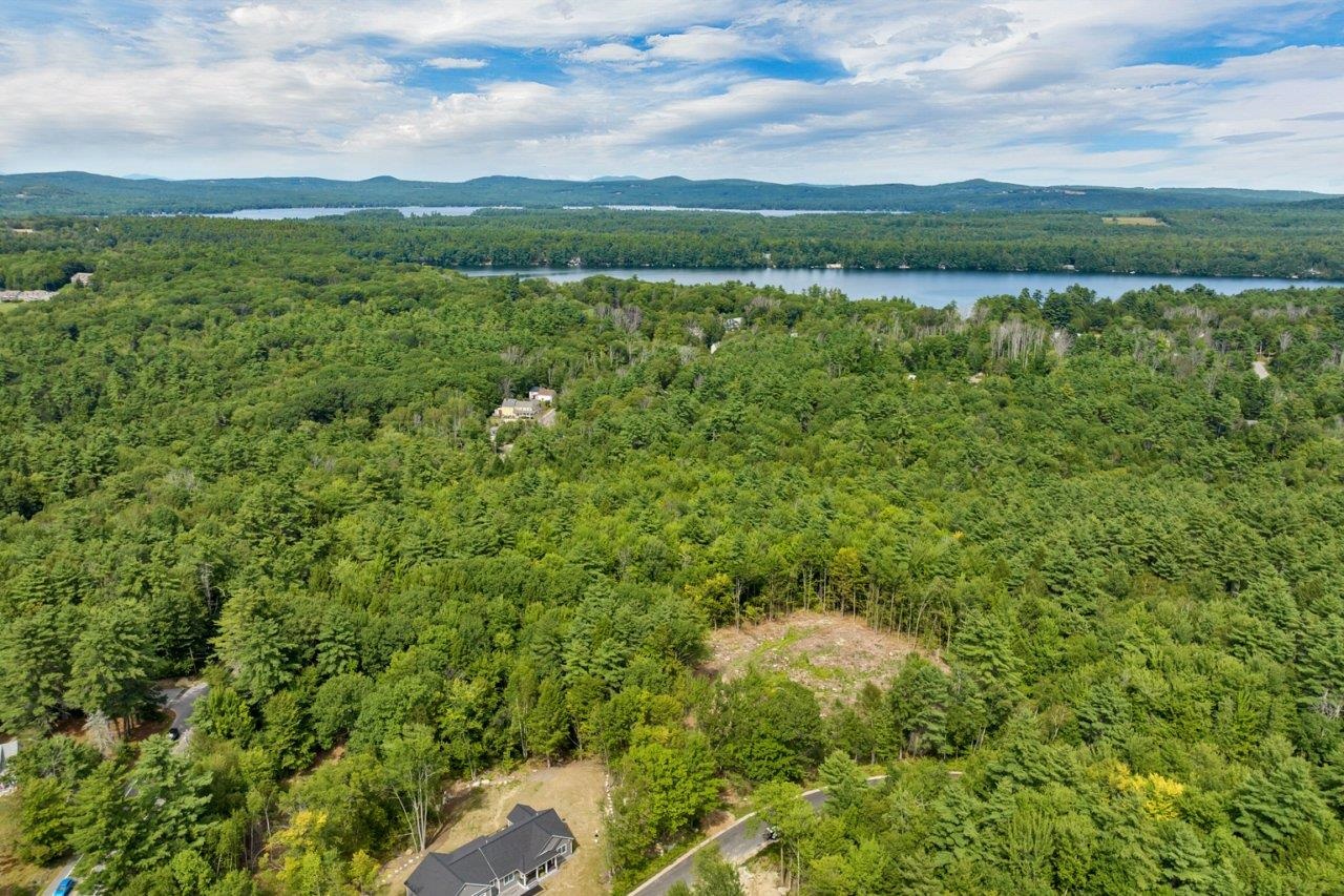 267-23 Winnipesaukee Dr, Wolfeboro, NH 03894