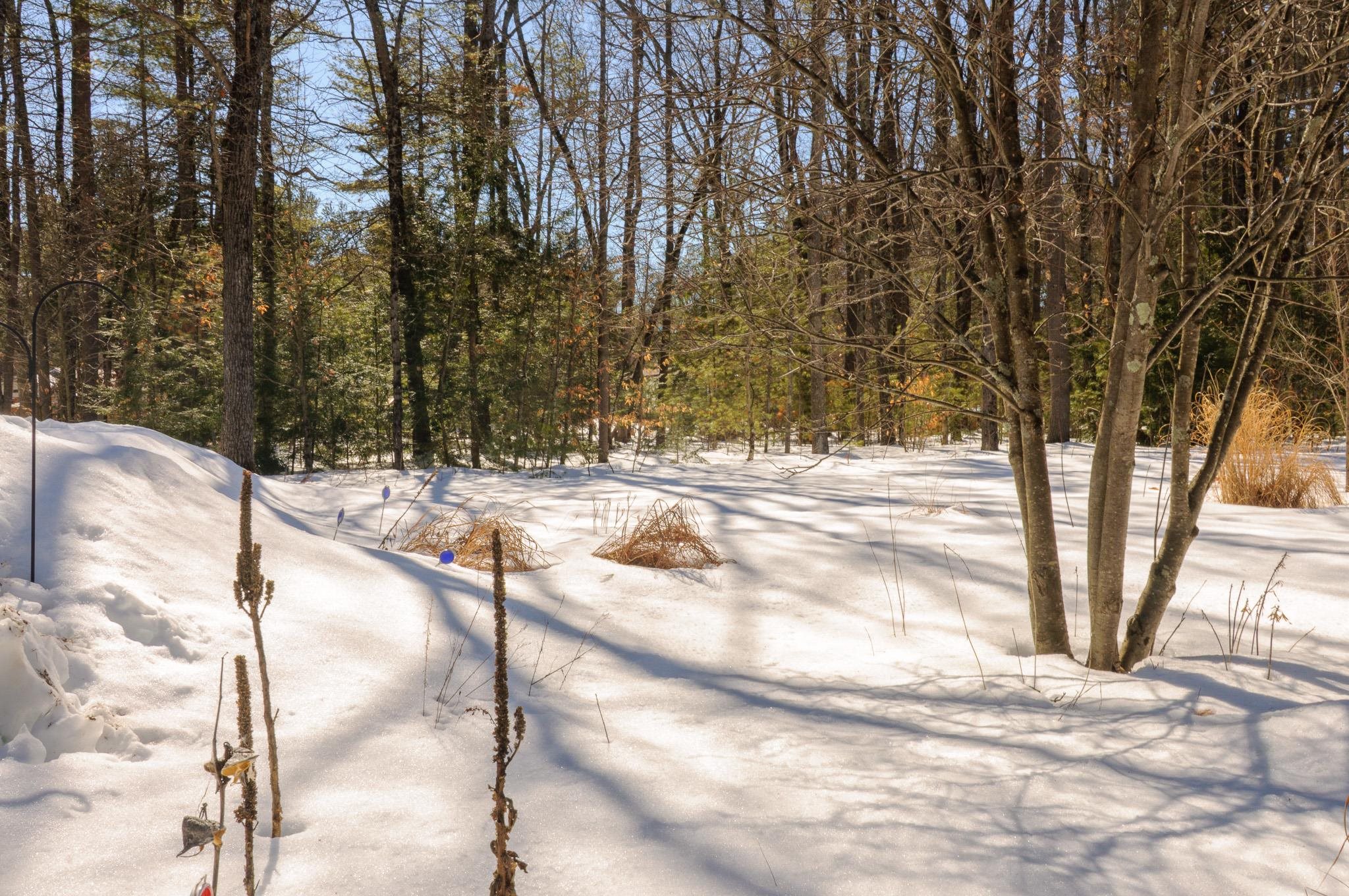 16 Brown Dr, Hinsdale, NH 03451