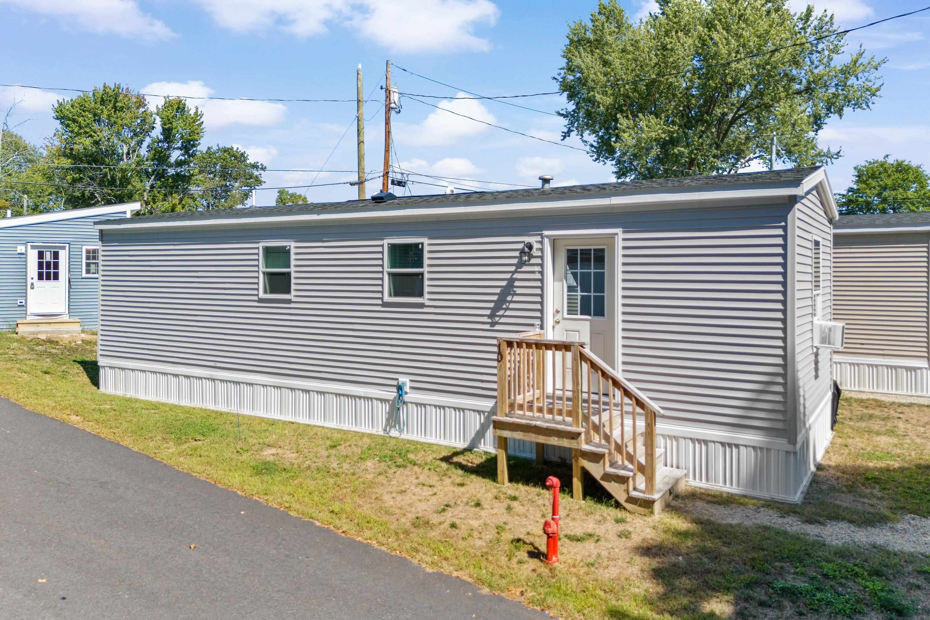 1338 Woodbury Ave #10, Portsmouth, NH 03801