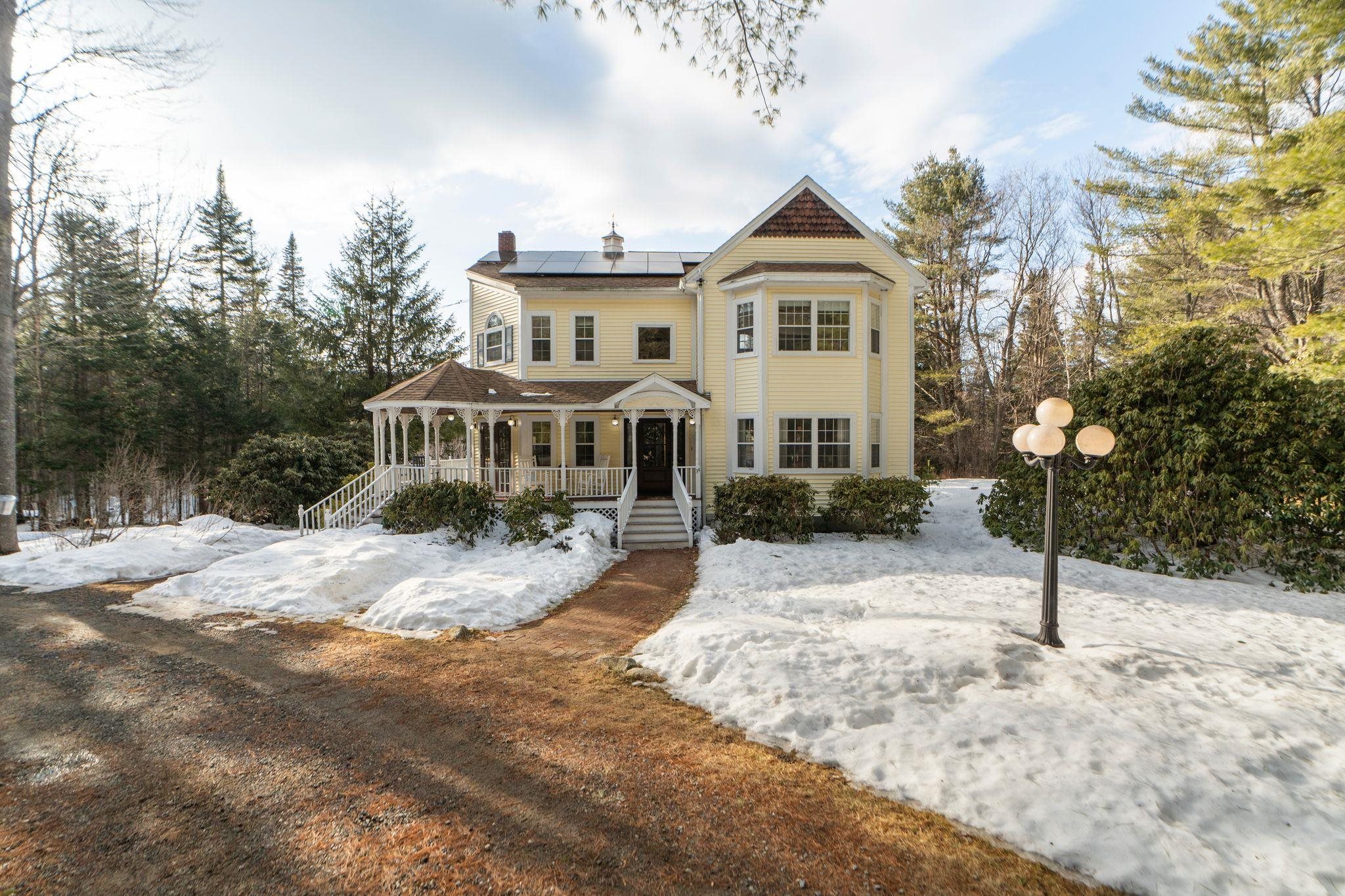 34 Meadowbrook Rd, Grantham, NH 03753