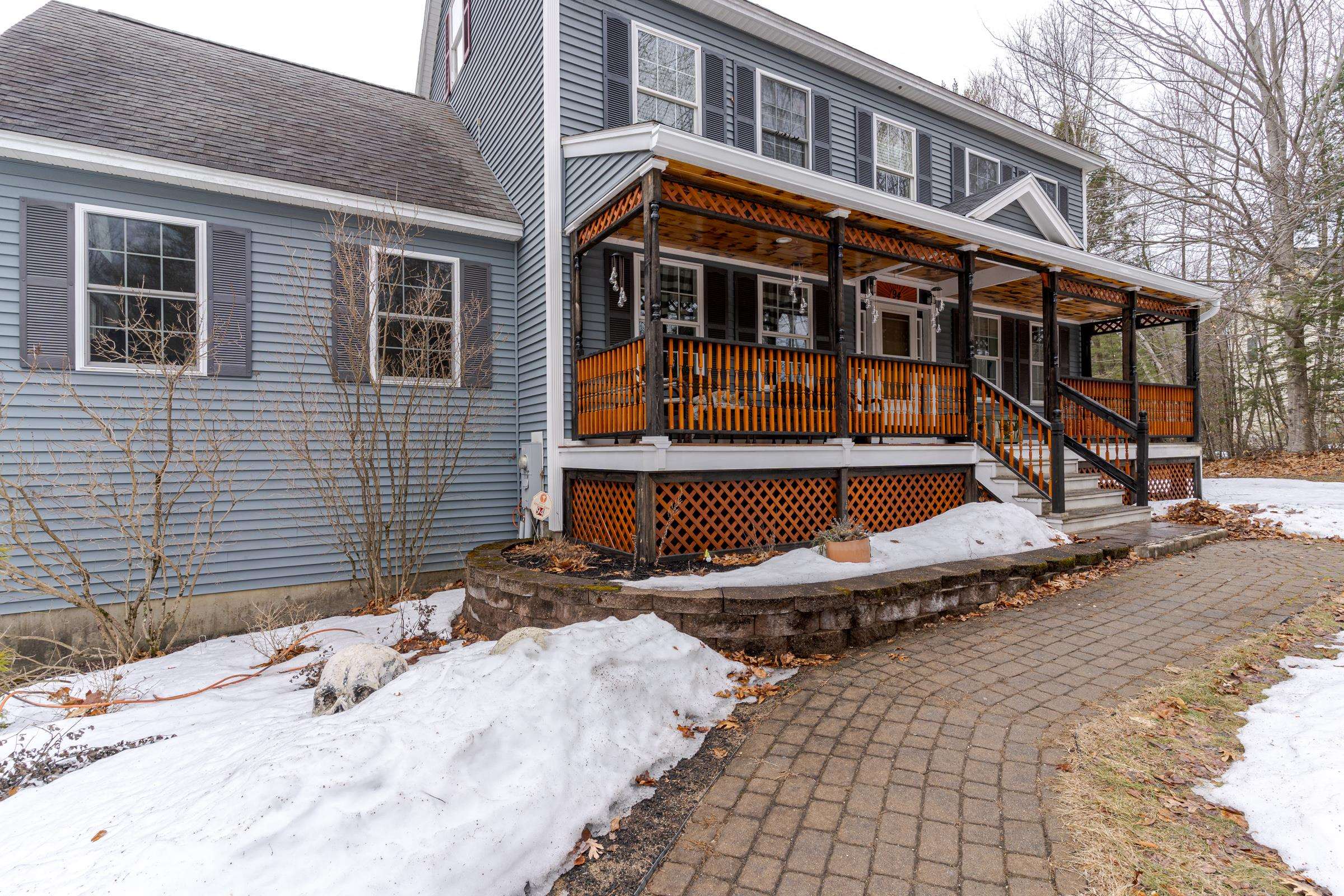 94 Winkley Farm Ln, Rochester, NH 03867