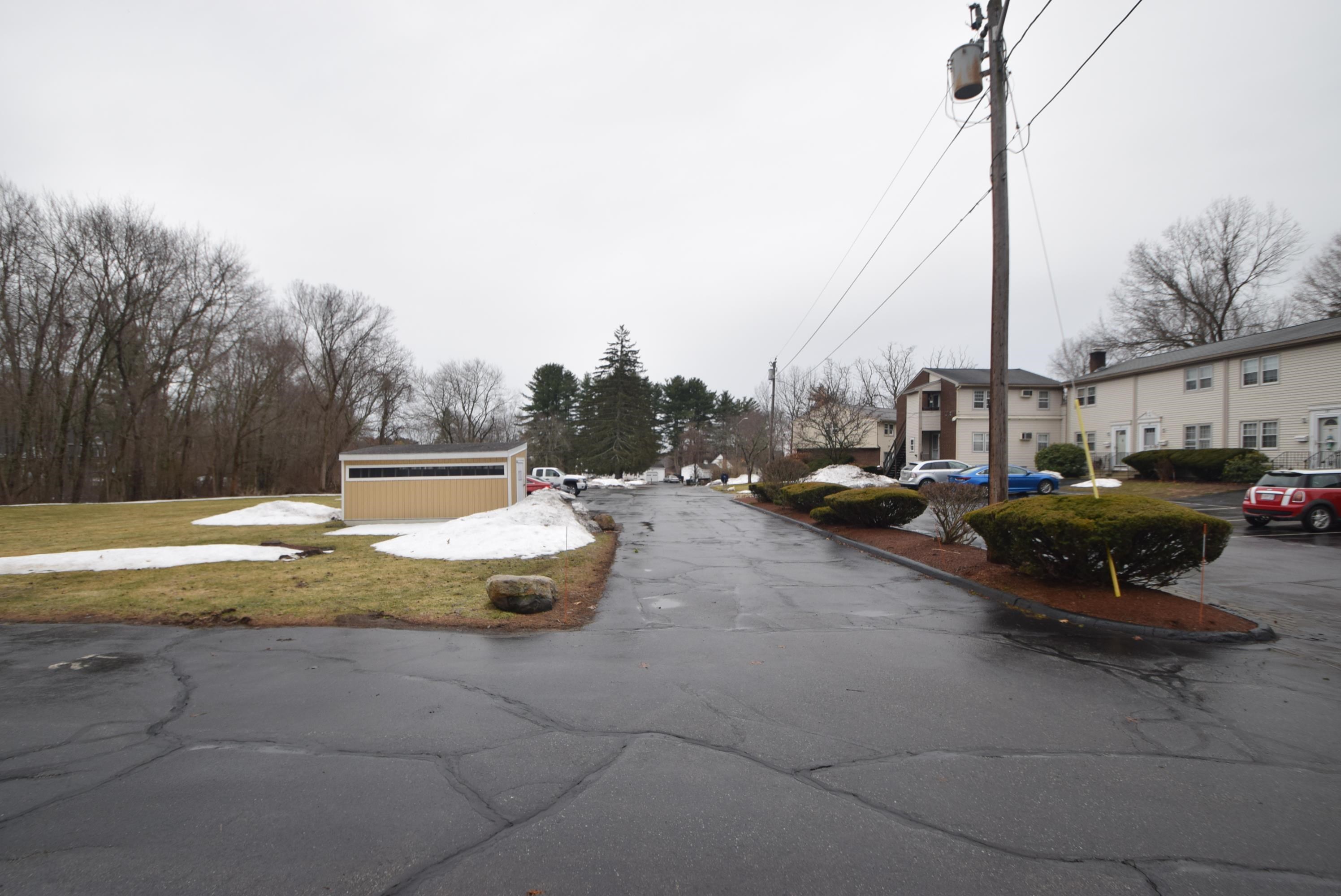 28 Eagle Dr, Salem, NH 03079