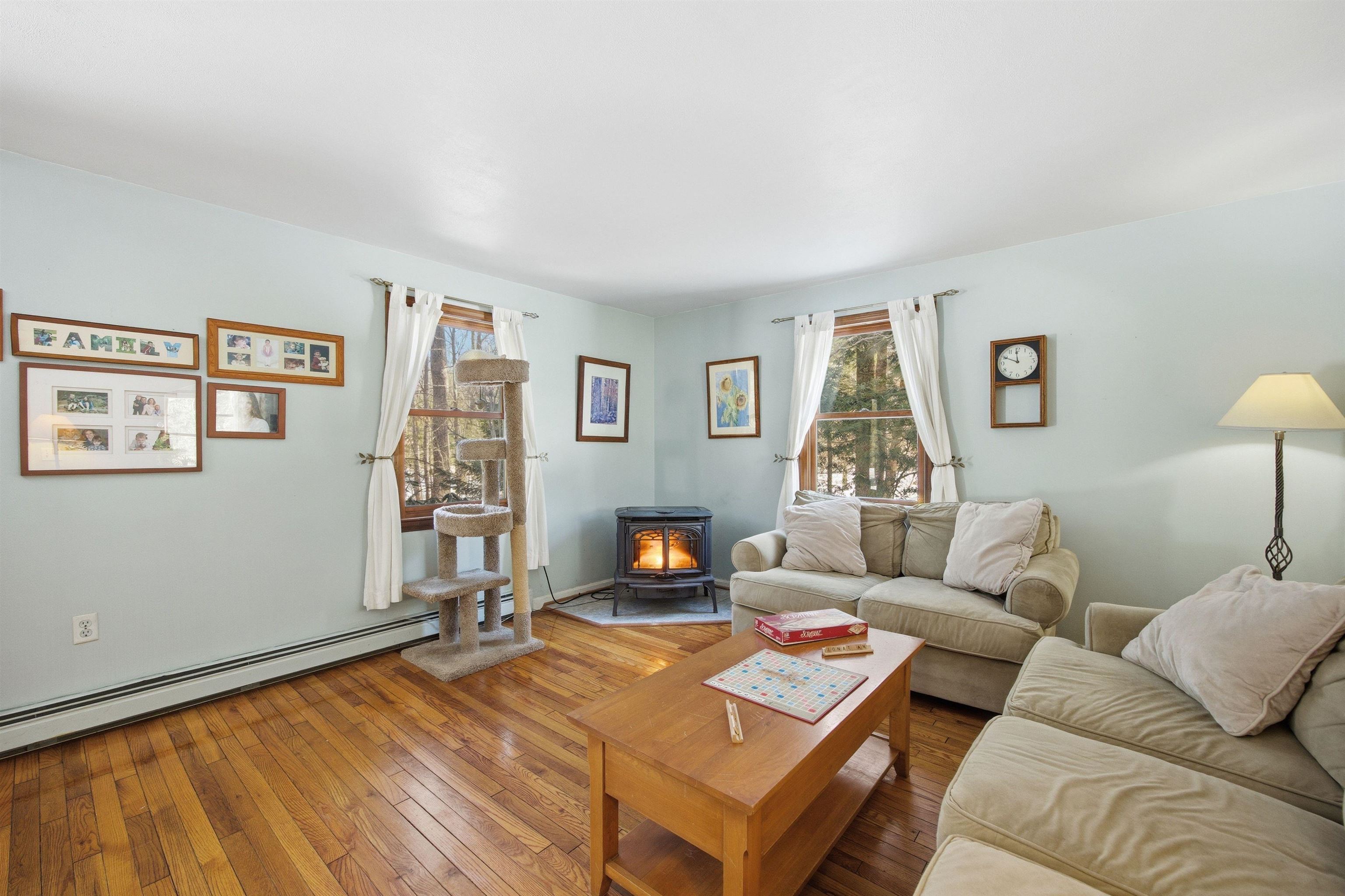 26 Jonathan Ln, Bow, NH 03304