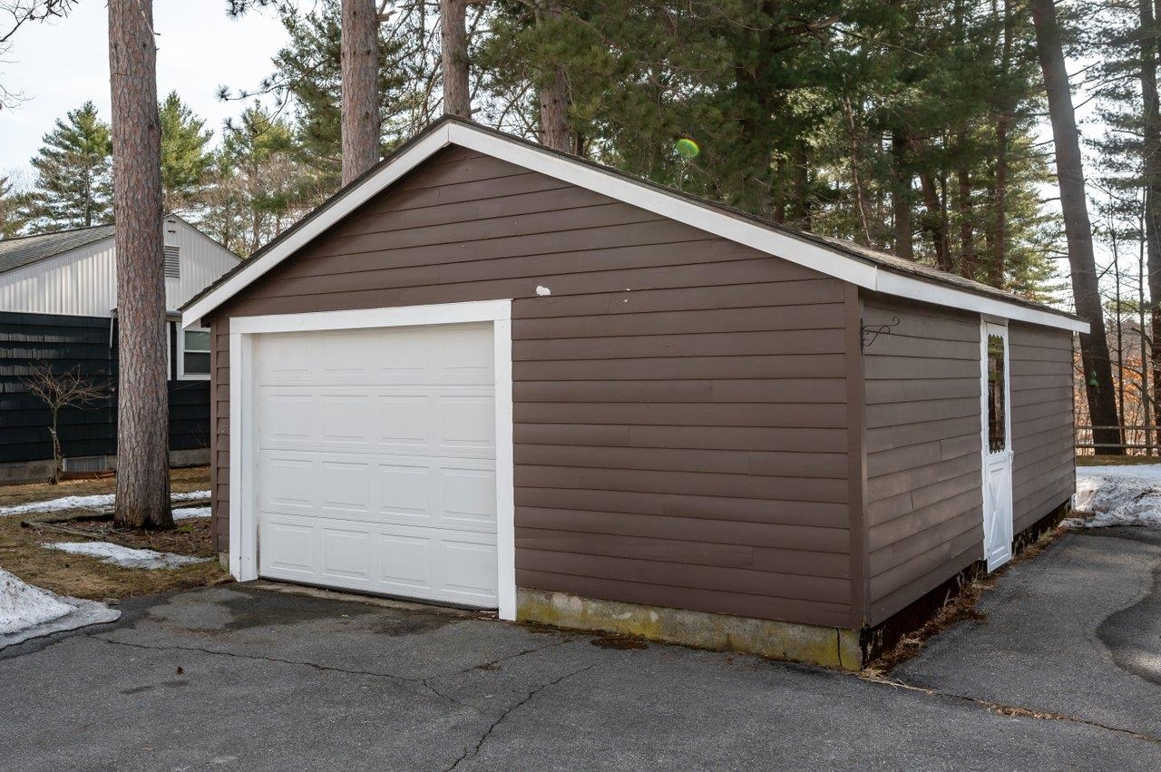 36 Highland Ave, Derry, NH 03038