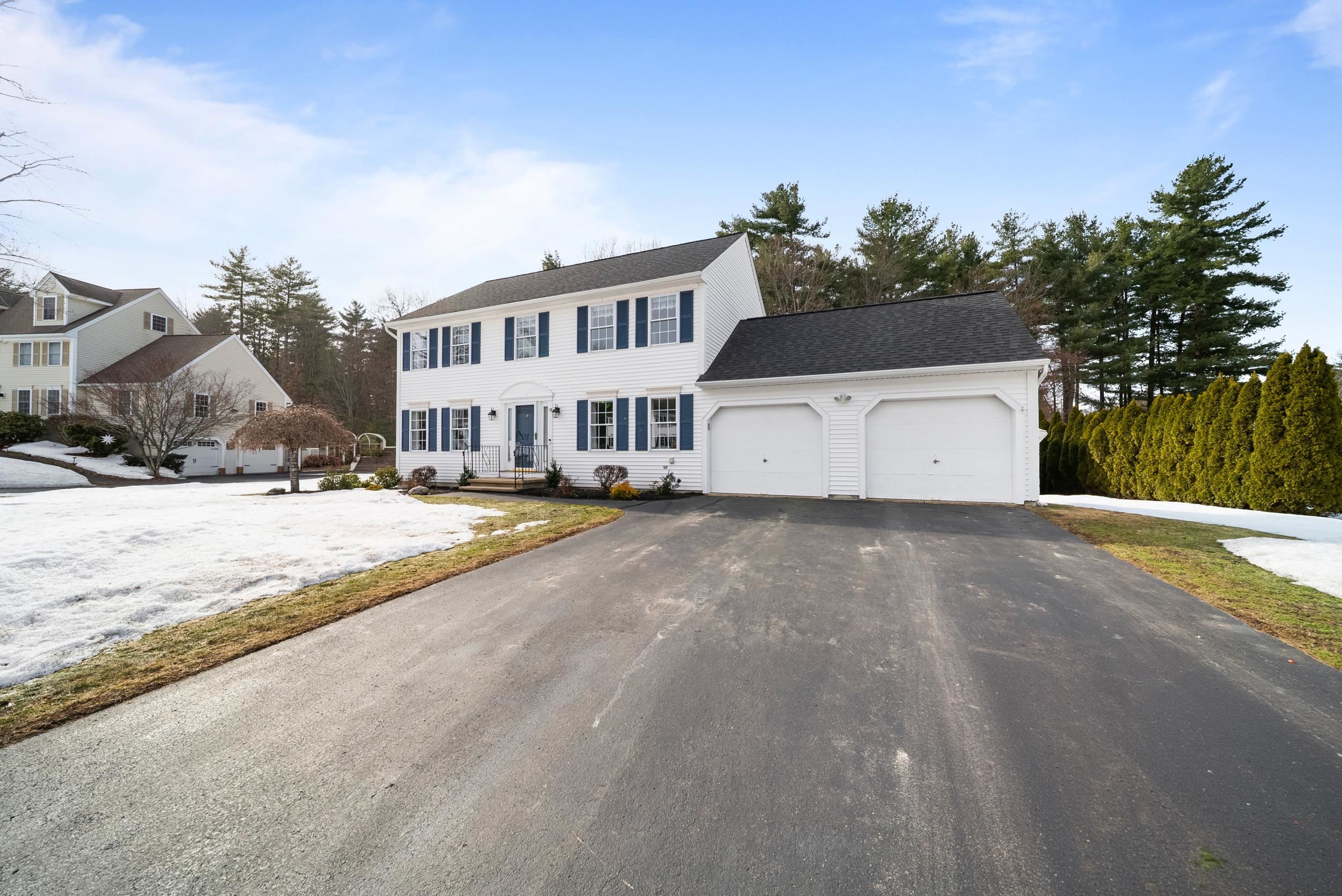 19 Partridge Ln, Plaistow, NH 03865