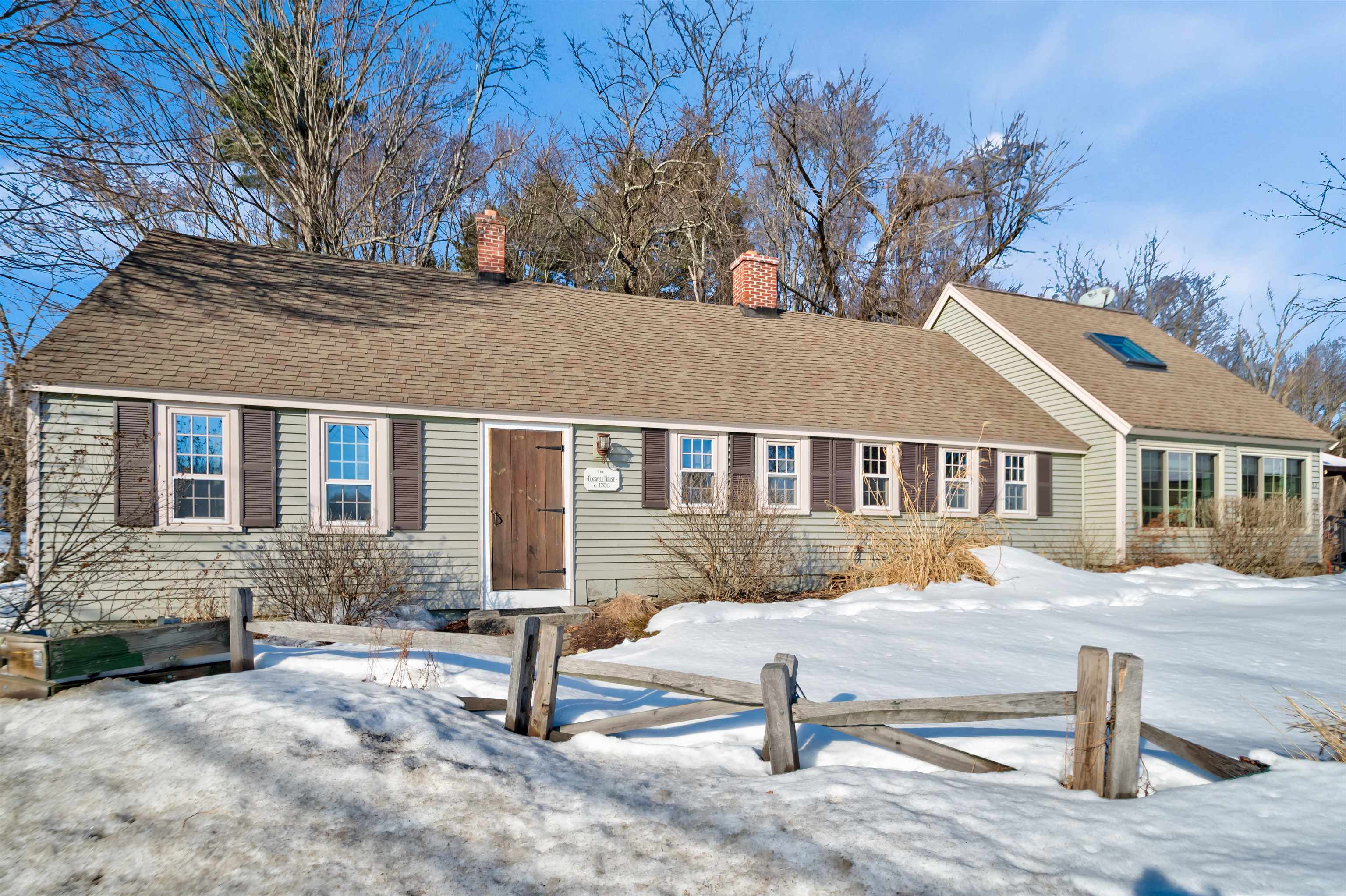 92 Main St, Atkinson, NH 03811