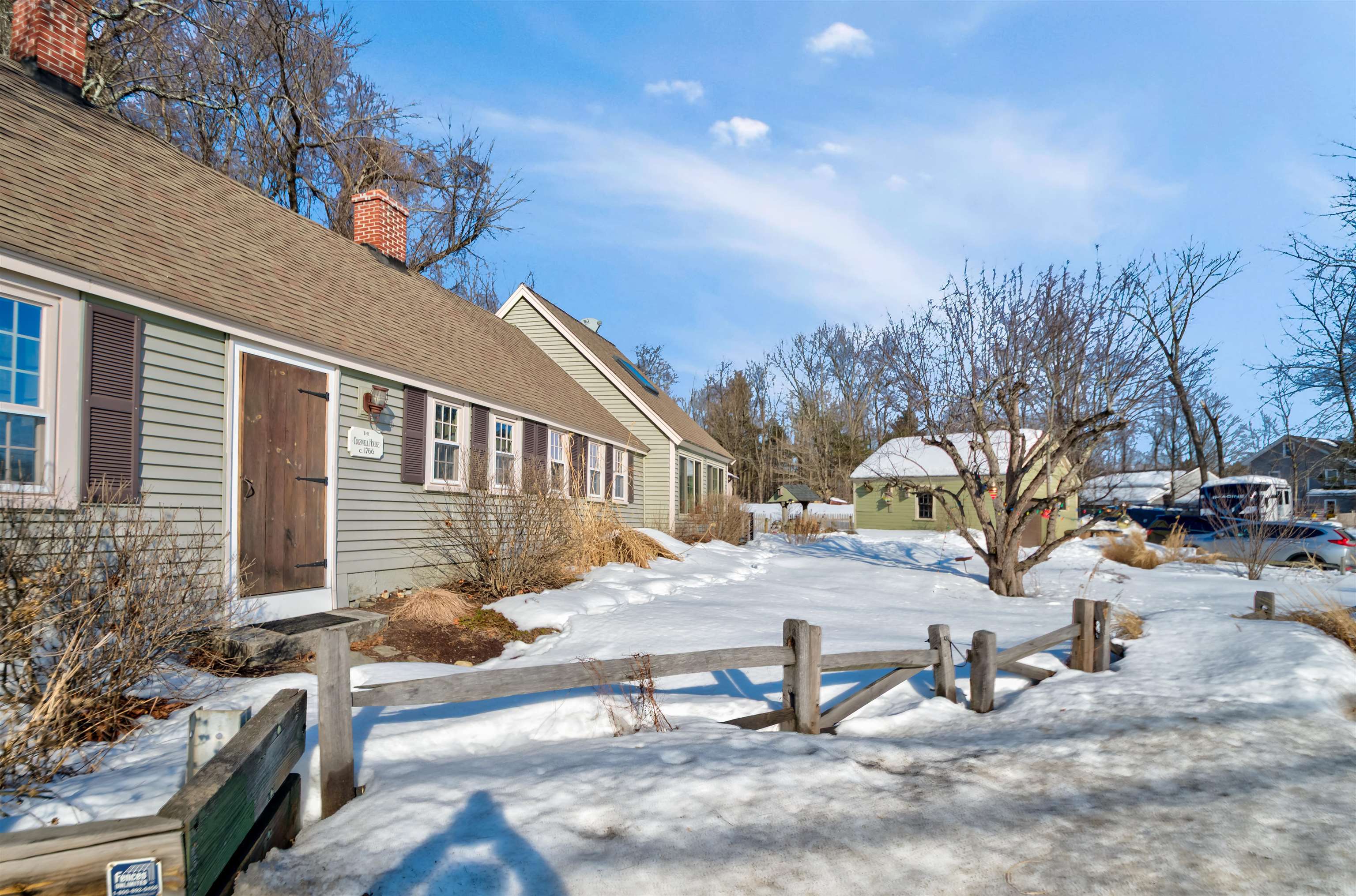 92 Main St, Atkinson, NH 03811