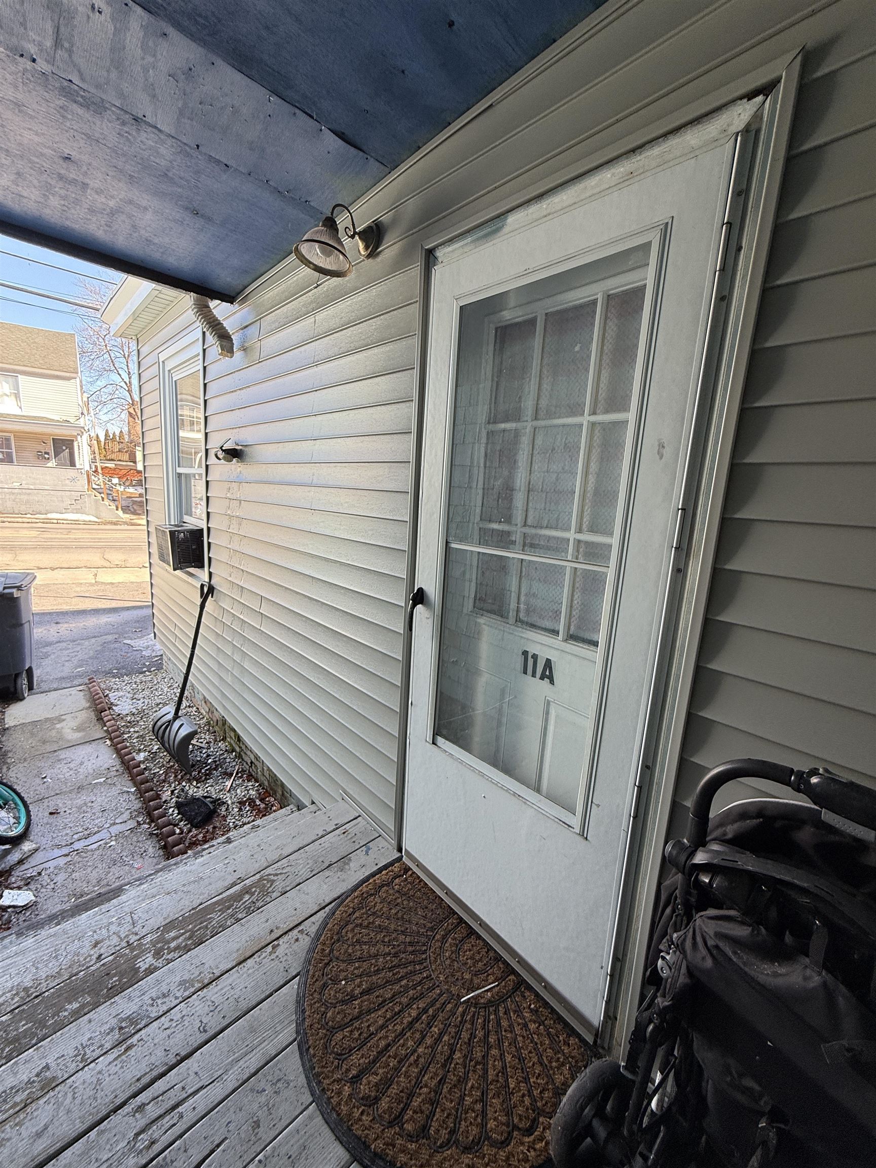 11 Amory St, Nashua, NH 03060