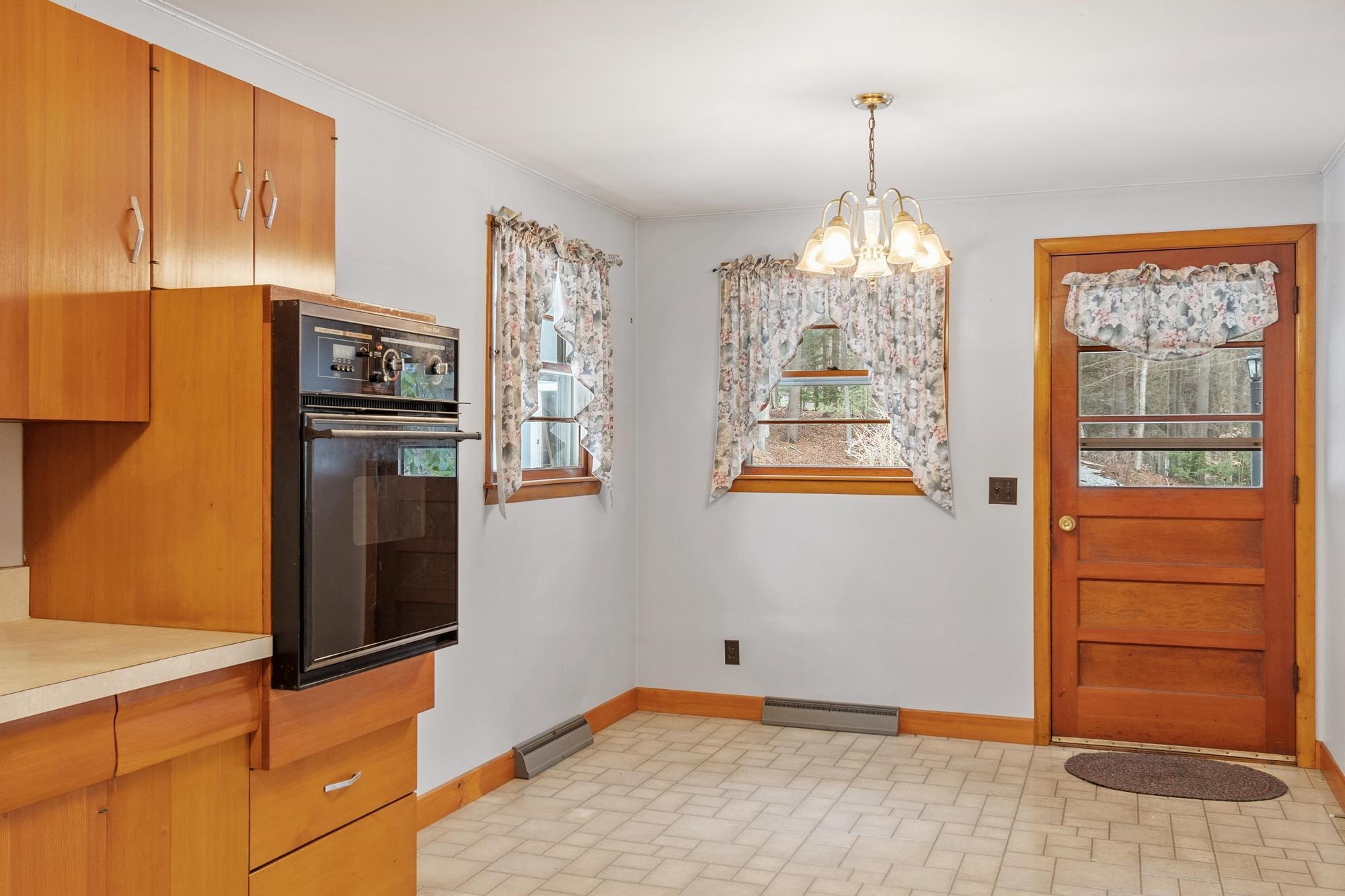 20 Ling St, Marlborough, NH 03455