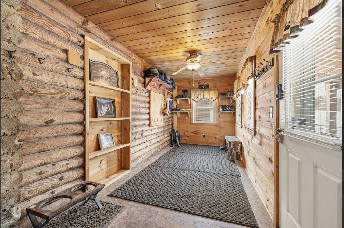 Homes for sale in Pittsburg, NH | 2142 Halls Stream Rd, Pittsburg, NH 03592 | MLS# 5079250