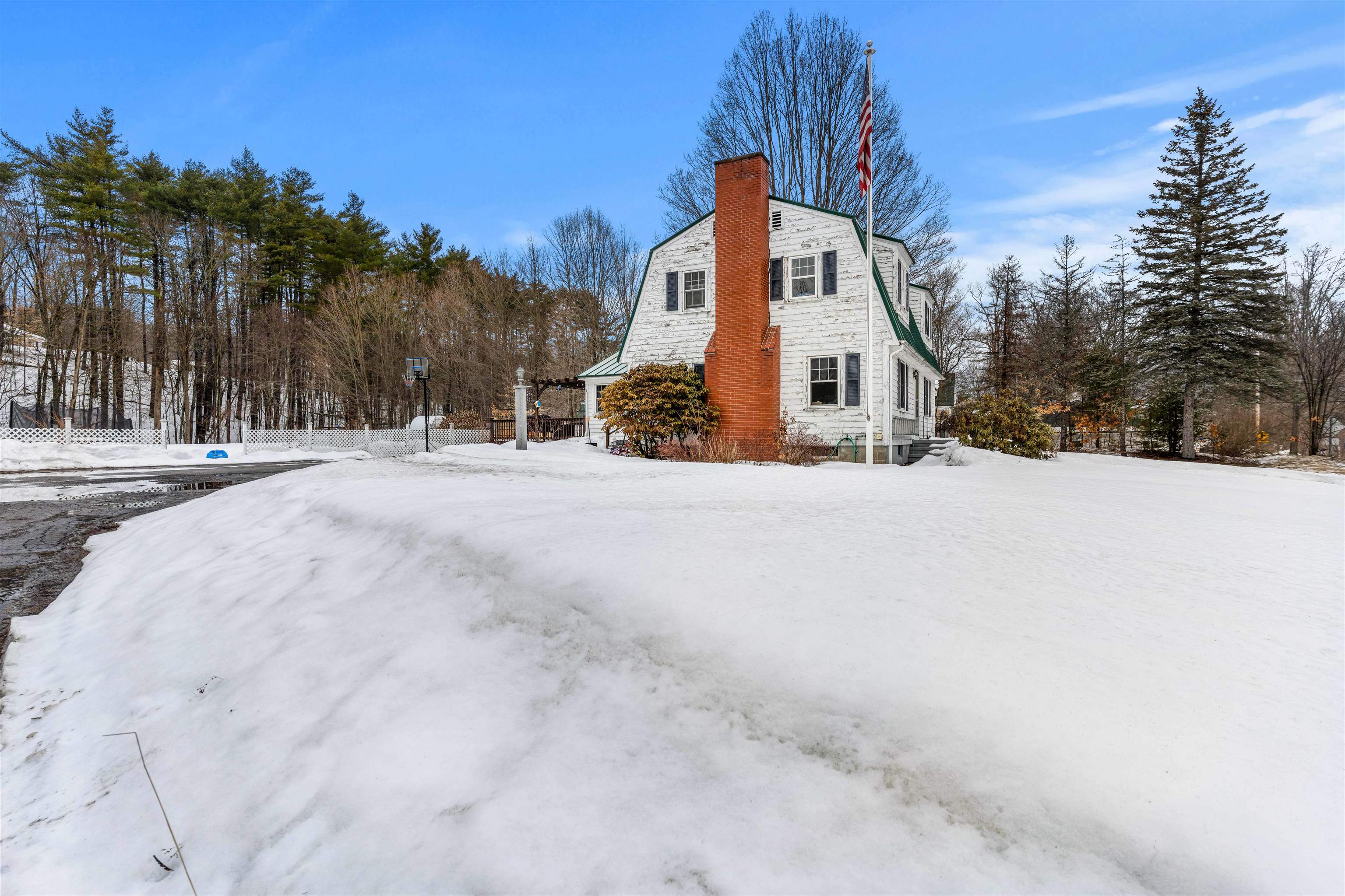 171 King St, Boscawen, NH 03303