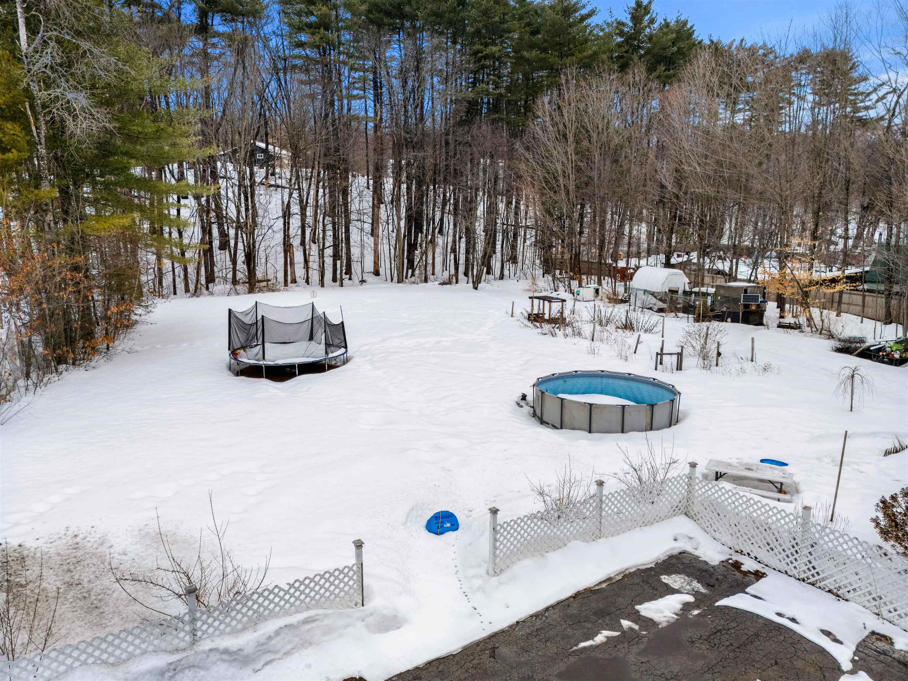 171 King St, Boscawen, NH 03303