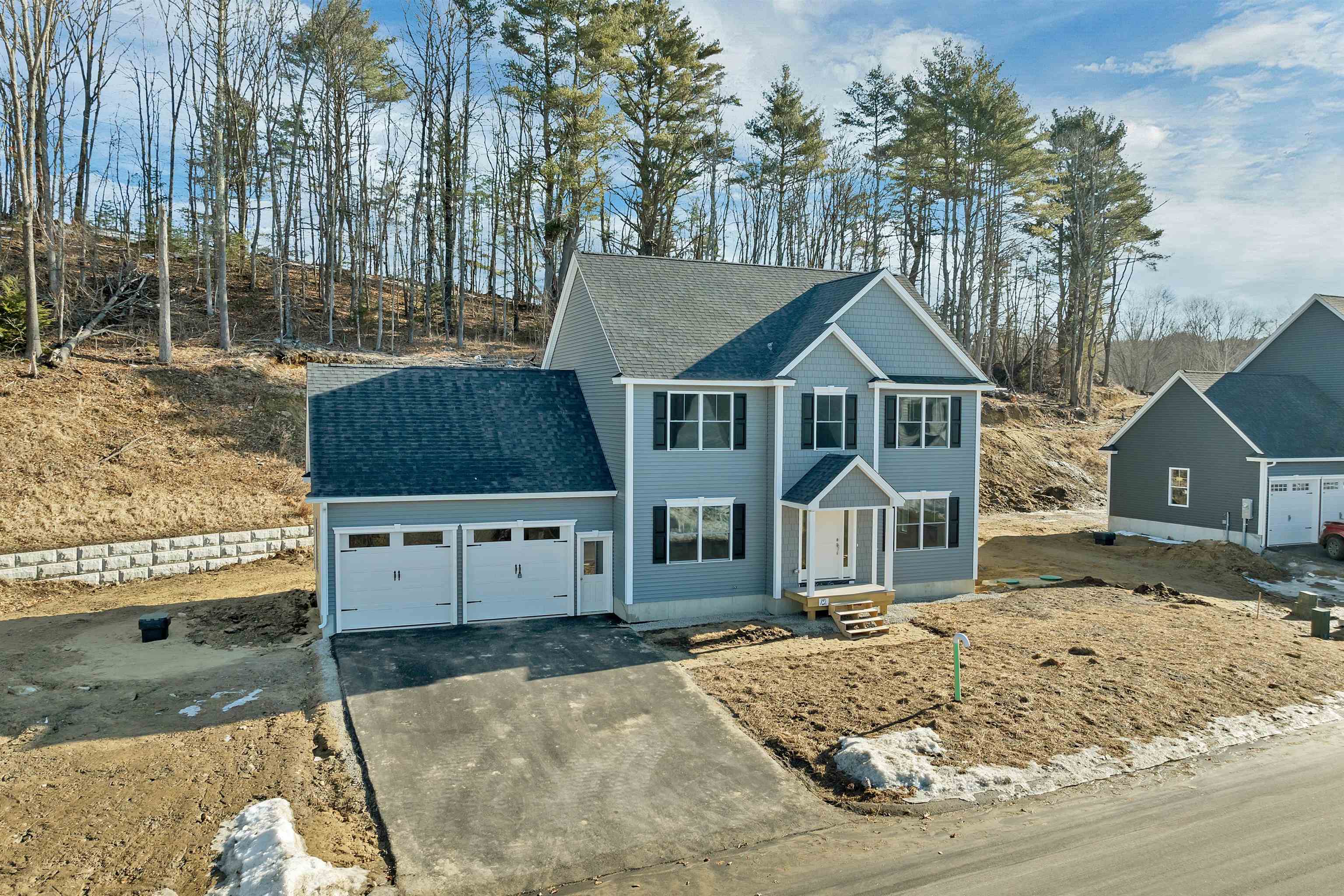 12 Shelburne Ln, Concord, NH 03301