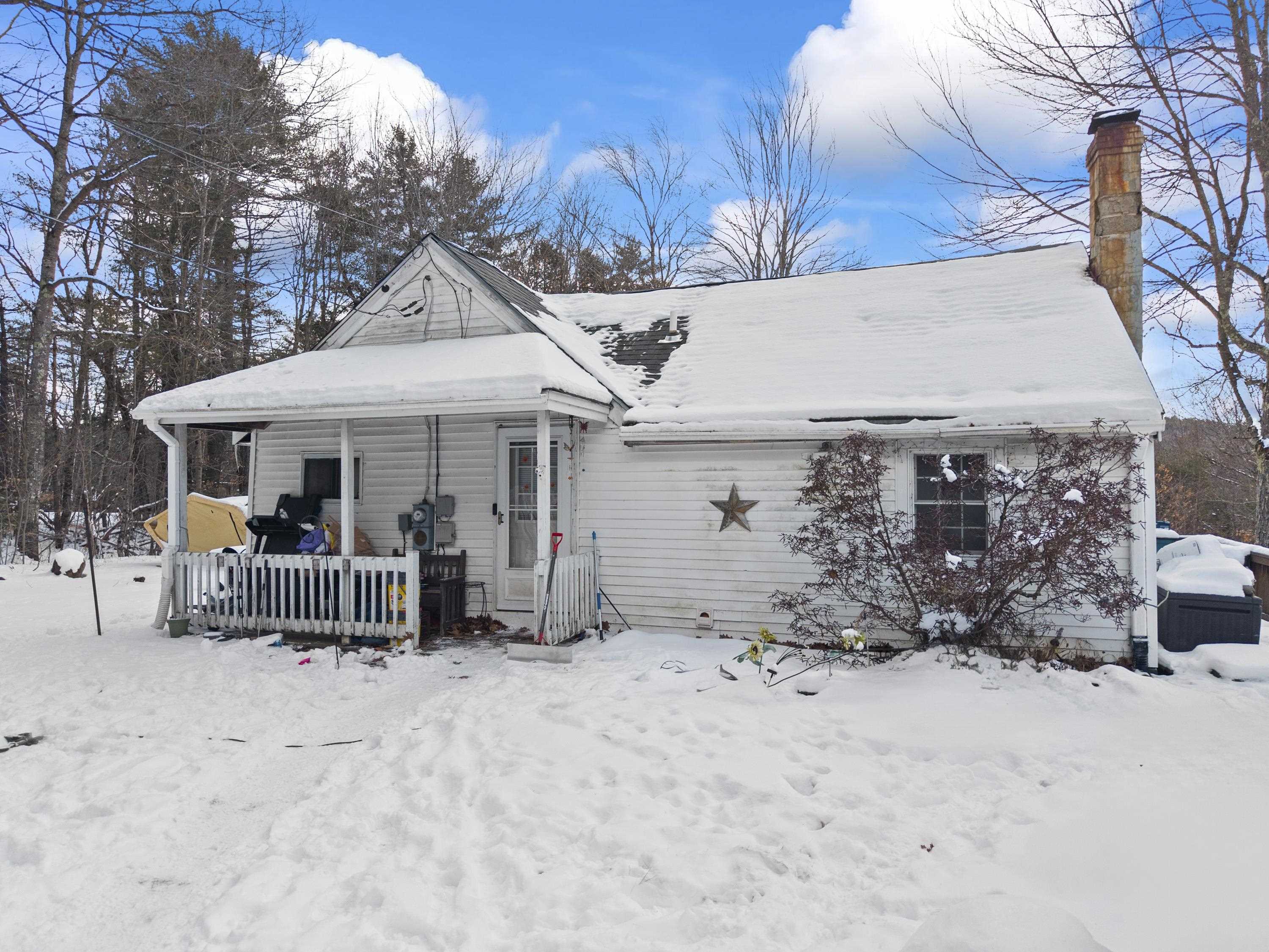 1207 1st Crown Point Rd, Strafford, NH 03884