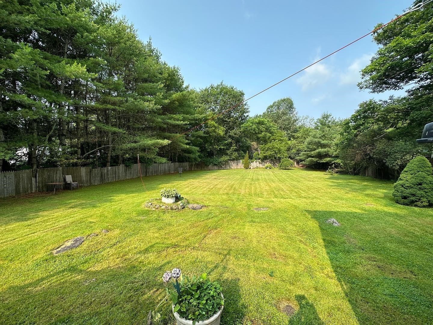 67 Park St, Northfield, NH 03276