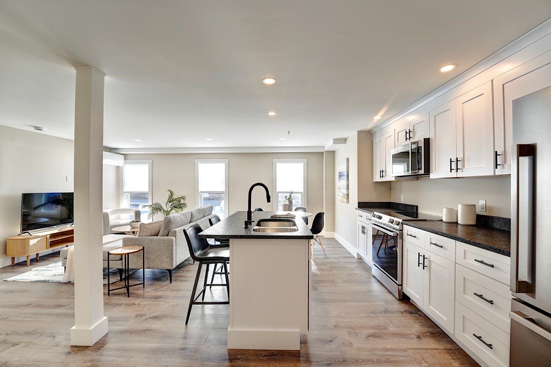 621 Islington St, Portsmouth, NH 03801