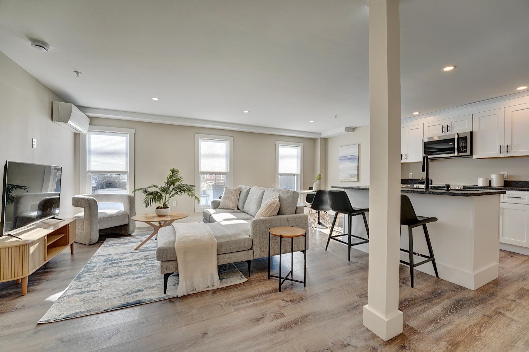 621 Islington St, Portsmouth, NH 03801