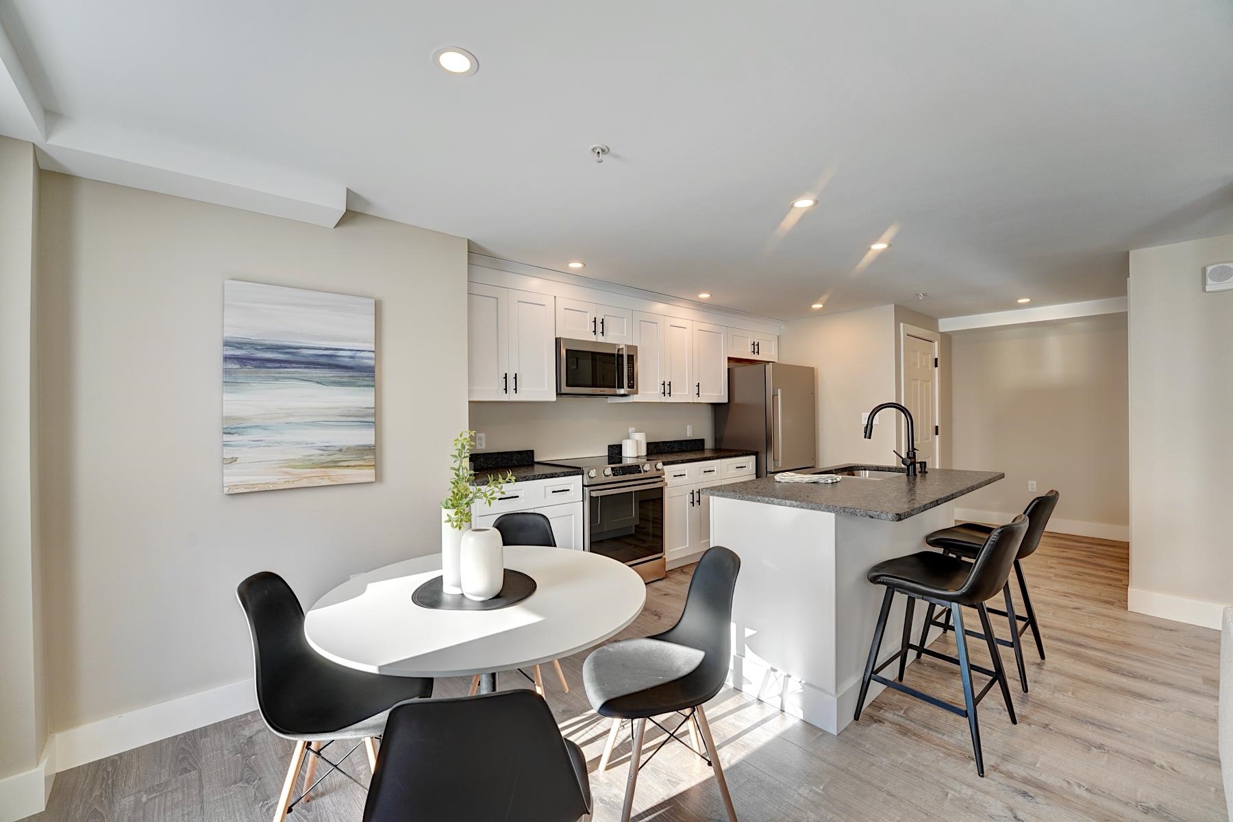 621 Islington St, Portsmouth, NH 03801