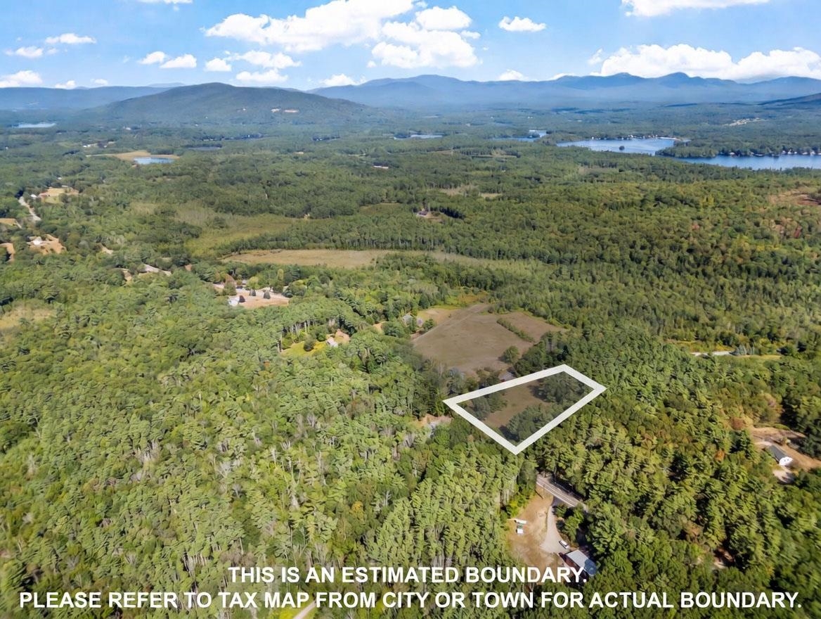 4 Ferry Rd, Moultonborough, NH 03254